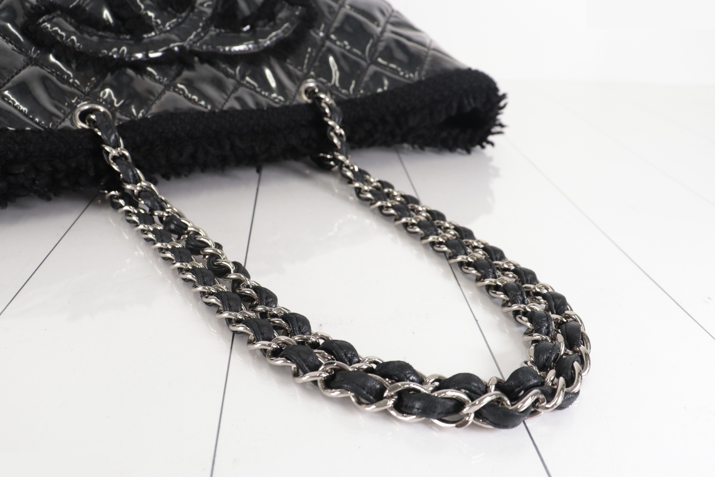 DecaCoco Tweed x Vinyl Chain Tote Bag, Item No. 13 — view 7