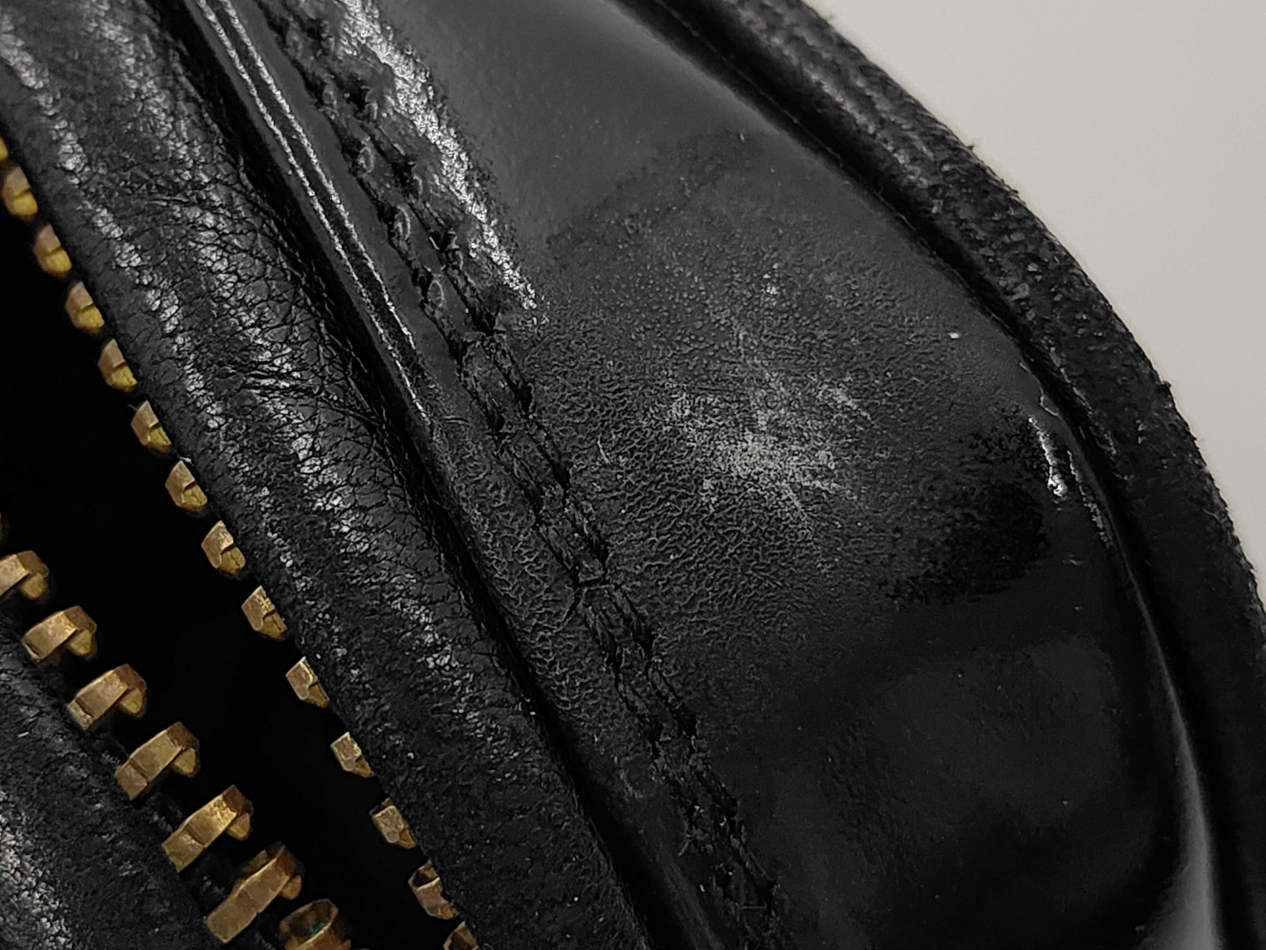 patent leather shoulder bag (black) — view 12