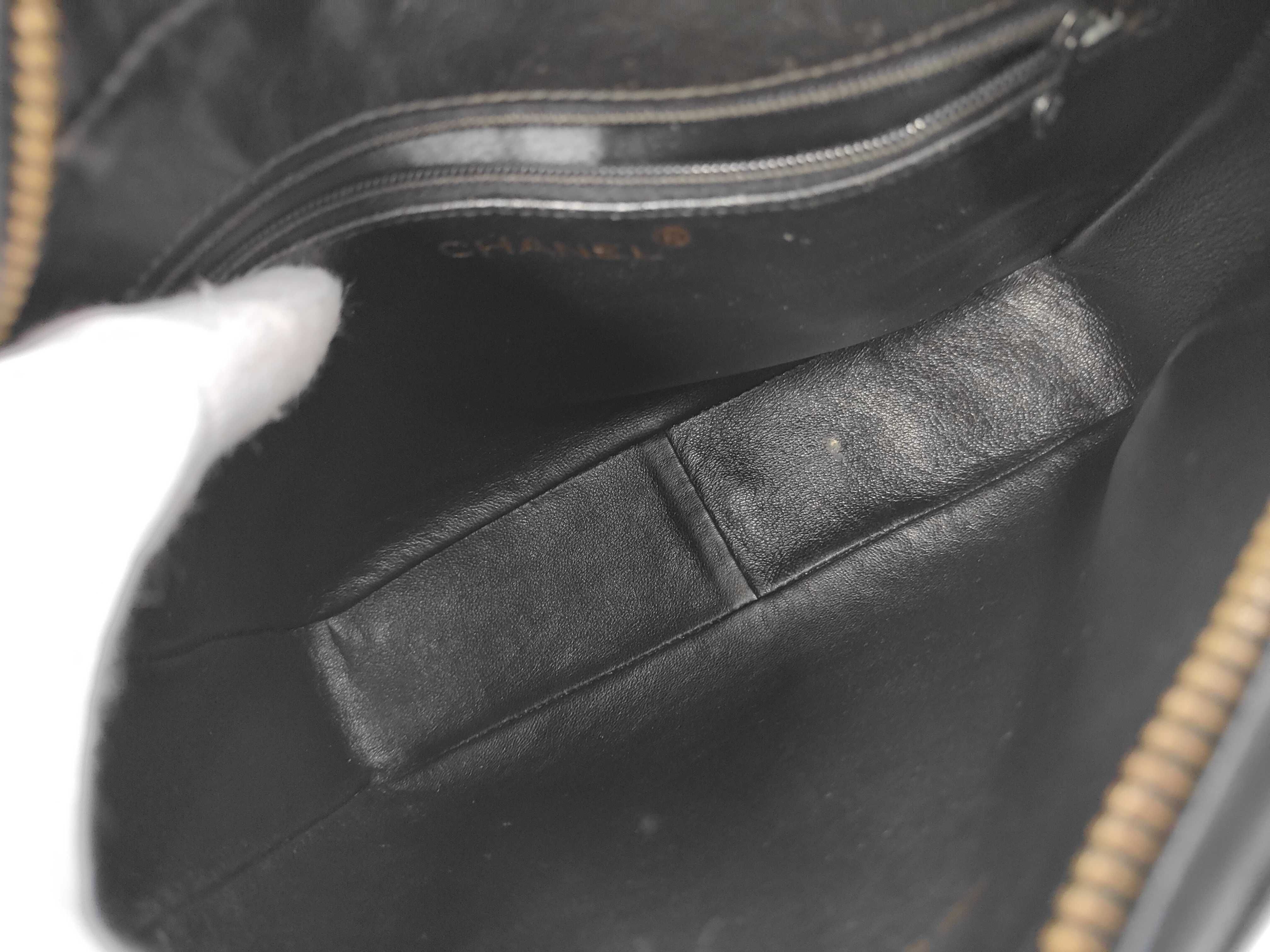 patent leather shoulder bag (black) — view 9