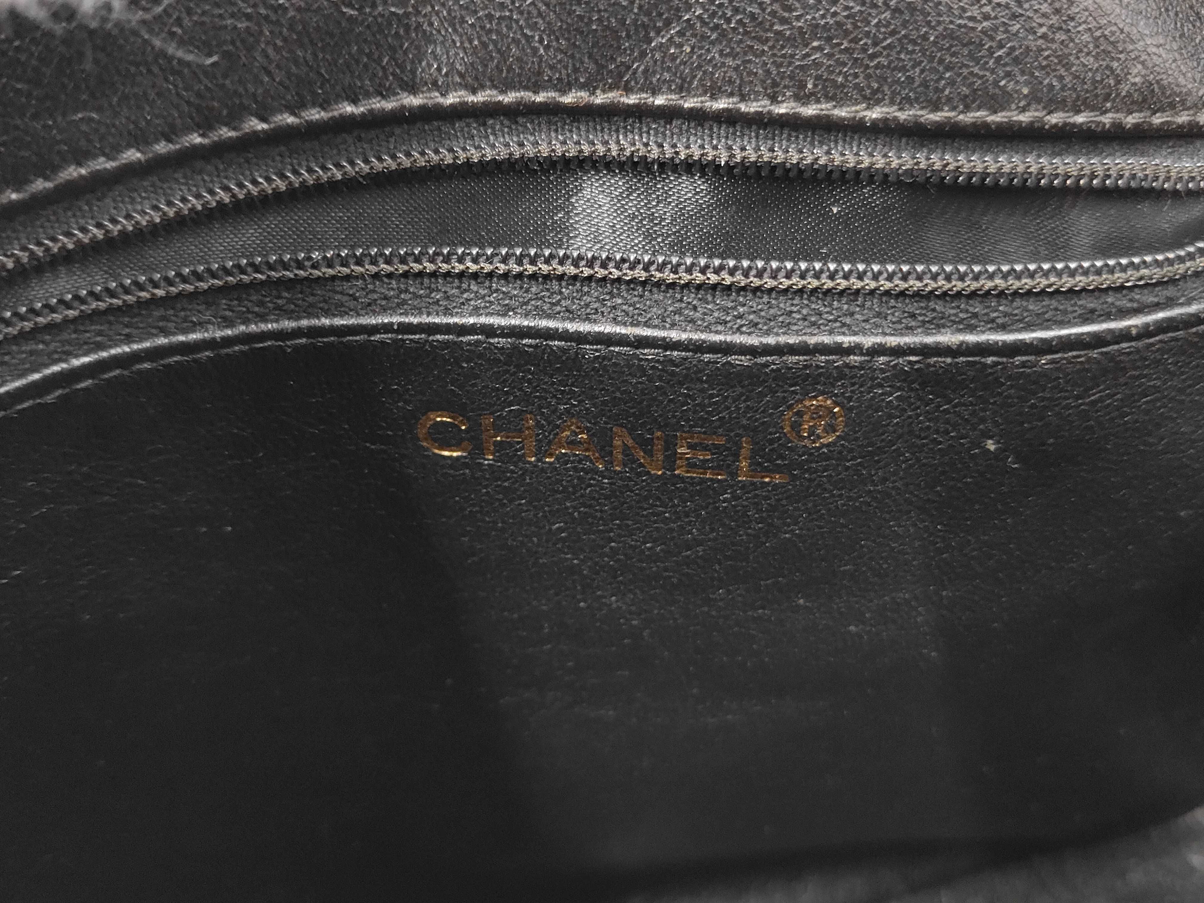 patent leather shoulder bag (black) — view 10