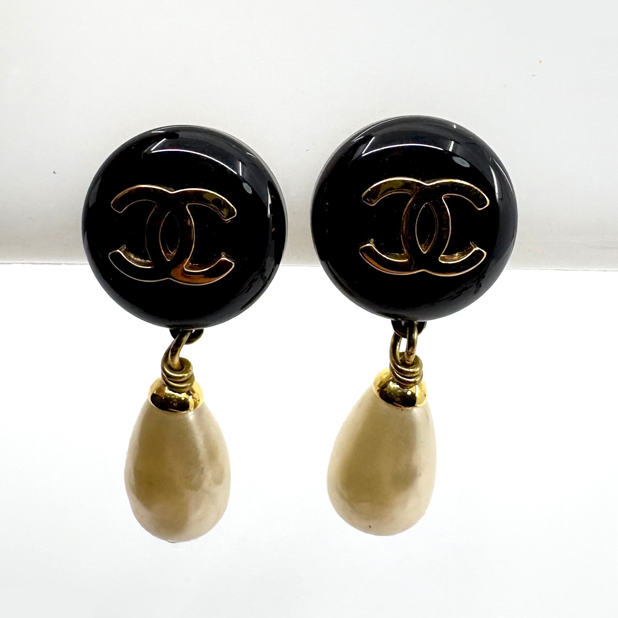 Coco Mark Pearl Swing Earrings (Precious Metal) — view 2