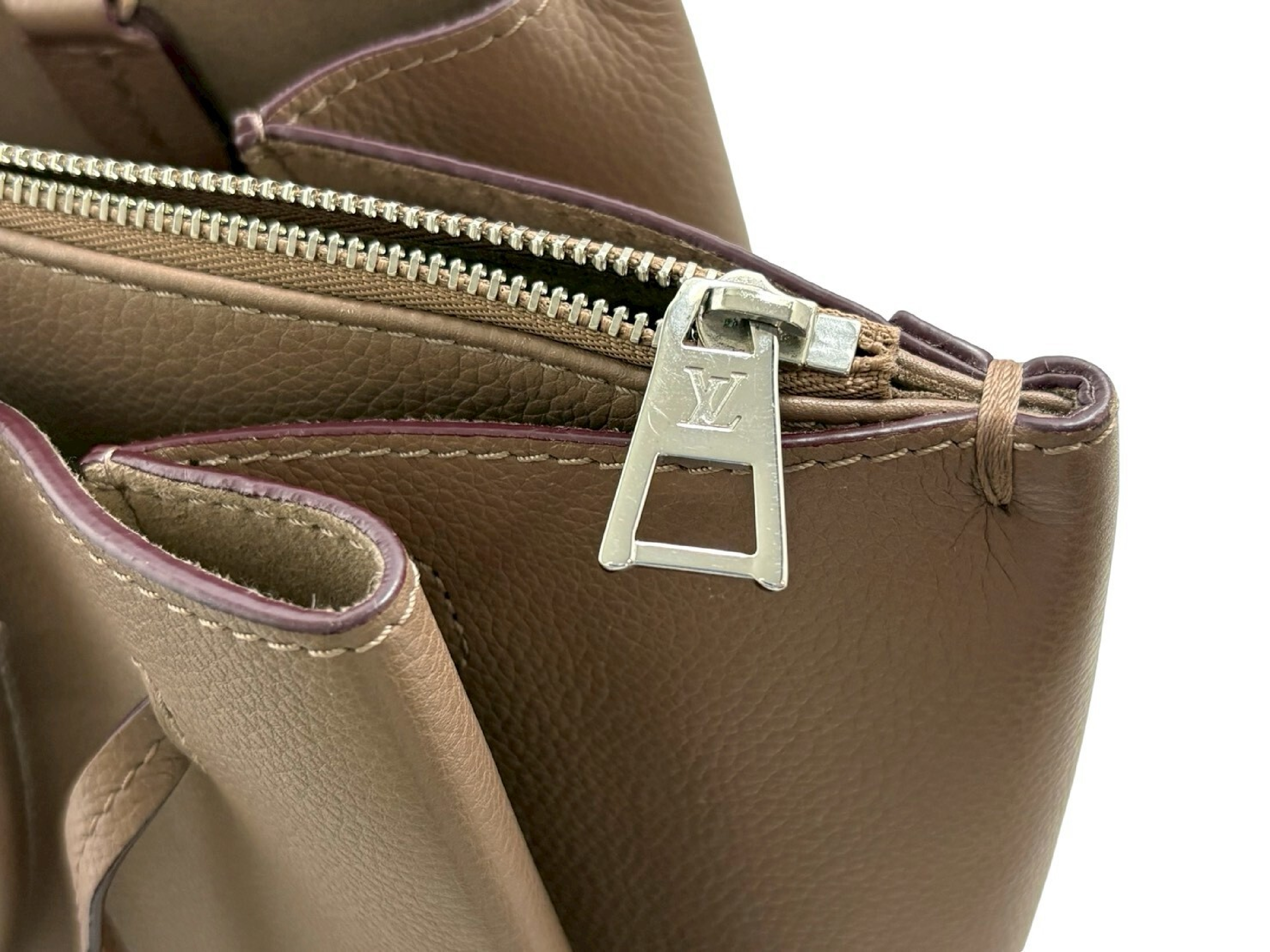 Lock Me Tote AR3107 Tote Bag — view 11