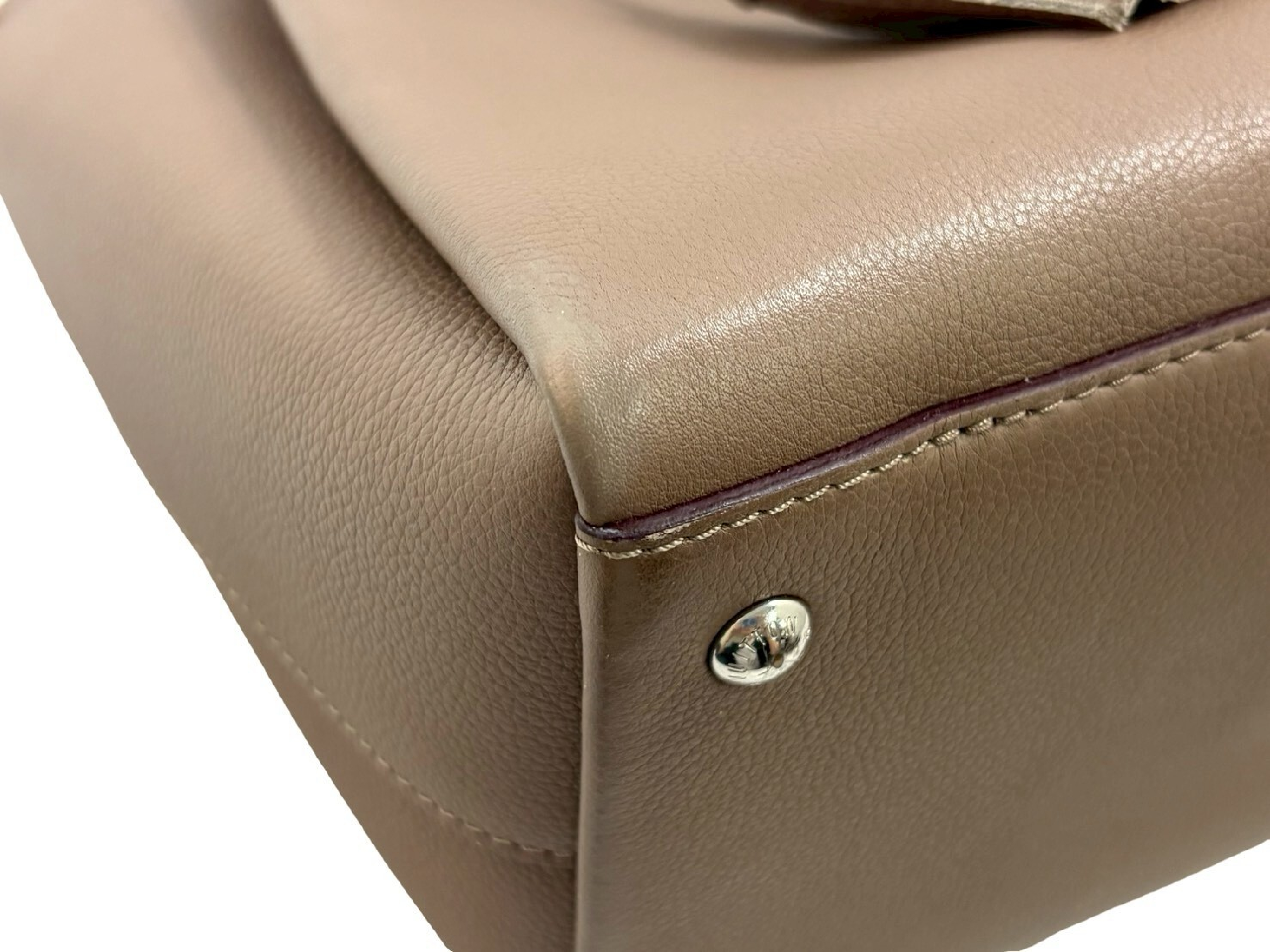 Lock Me Tote AR3107 Tote Bag — view 5
