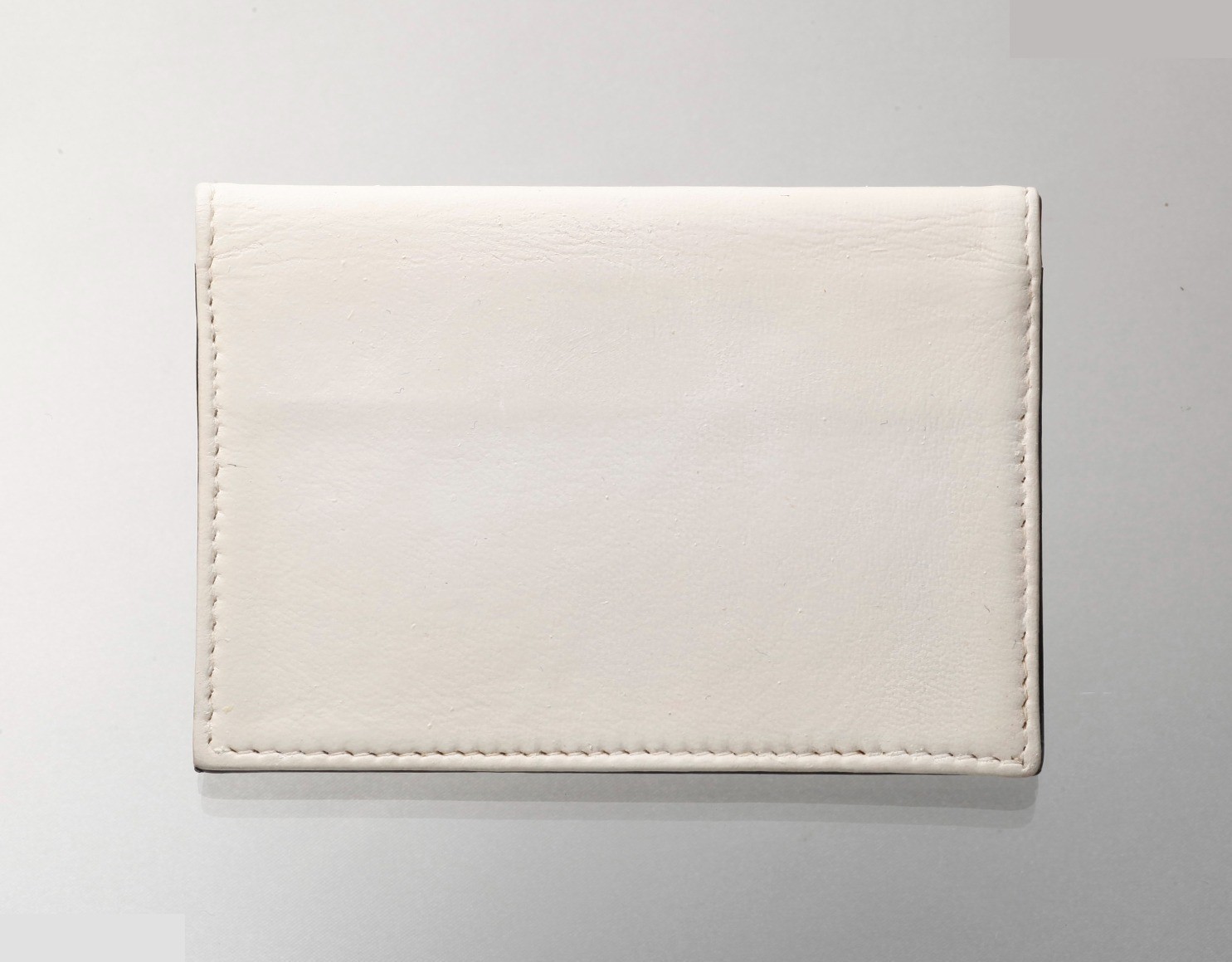Other items: Bags, notebook covers, card cases, etc. — view 2