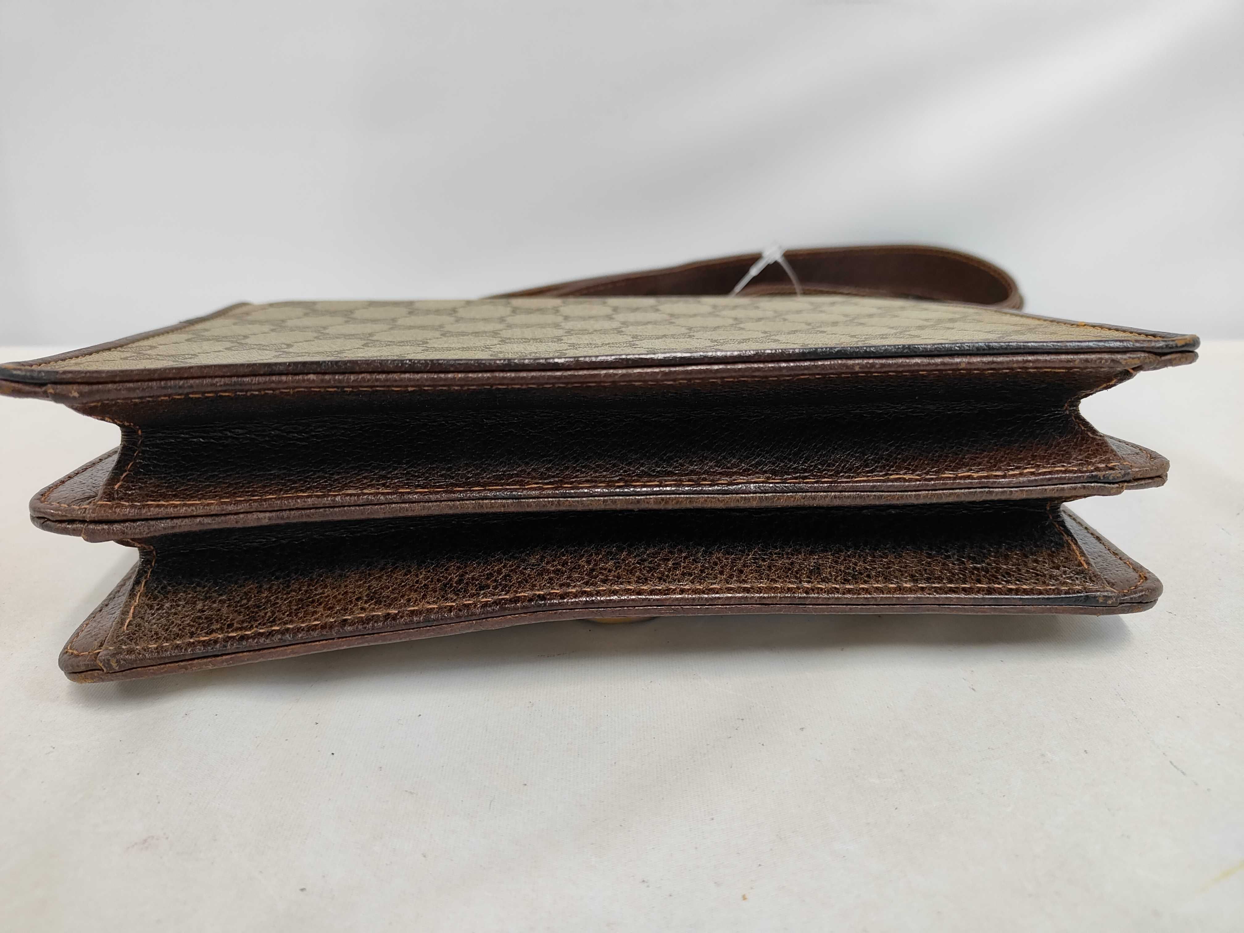 GG Supreme Old Shoulder Bag — view 4