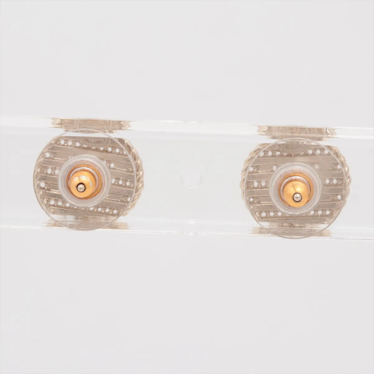 Coco Mark F19C Earrings (Pair) GP Gold x White - — view 2