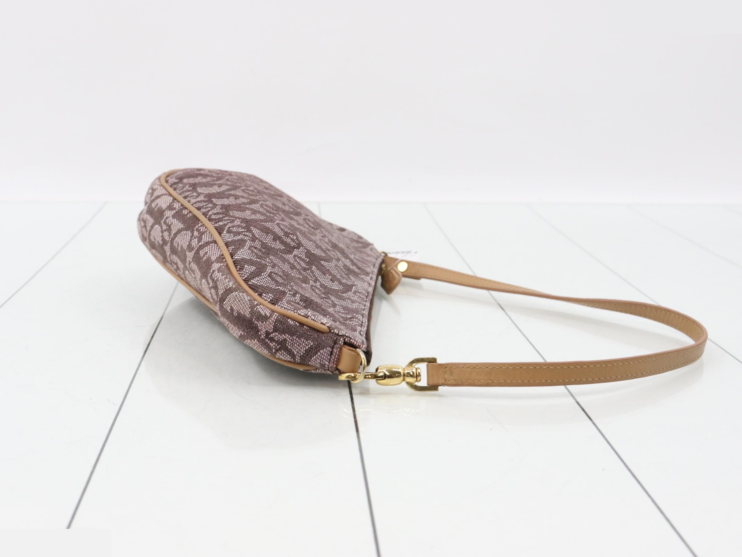 Trotter Saddle Handbag Pouch Brown — view 3