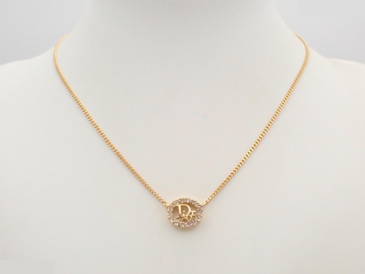 Other lines: Precious metal necklaces and pendants, chain approximately 42cm. — view 3