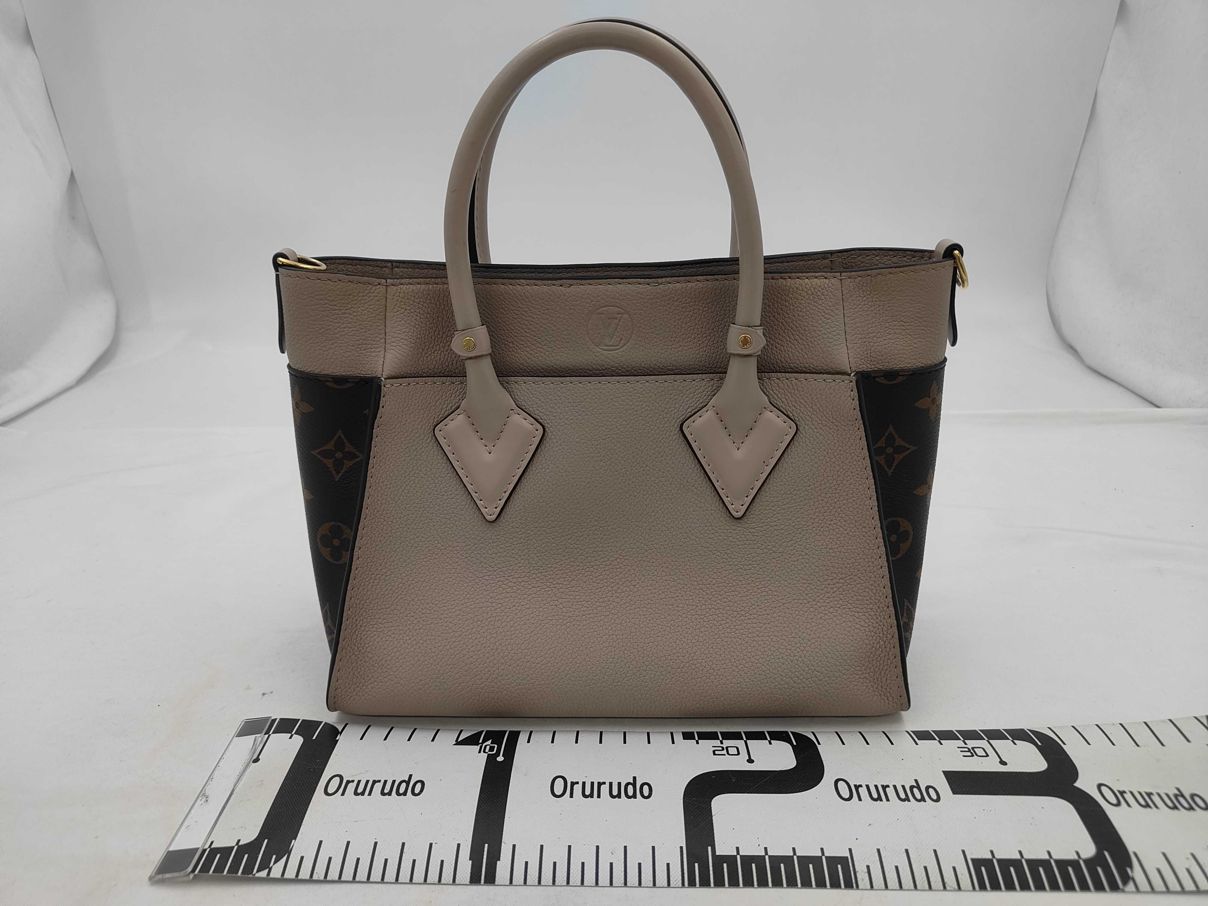 On My Side PM 2-Way Shoulder Leather Handbag — view 2