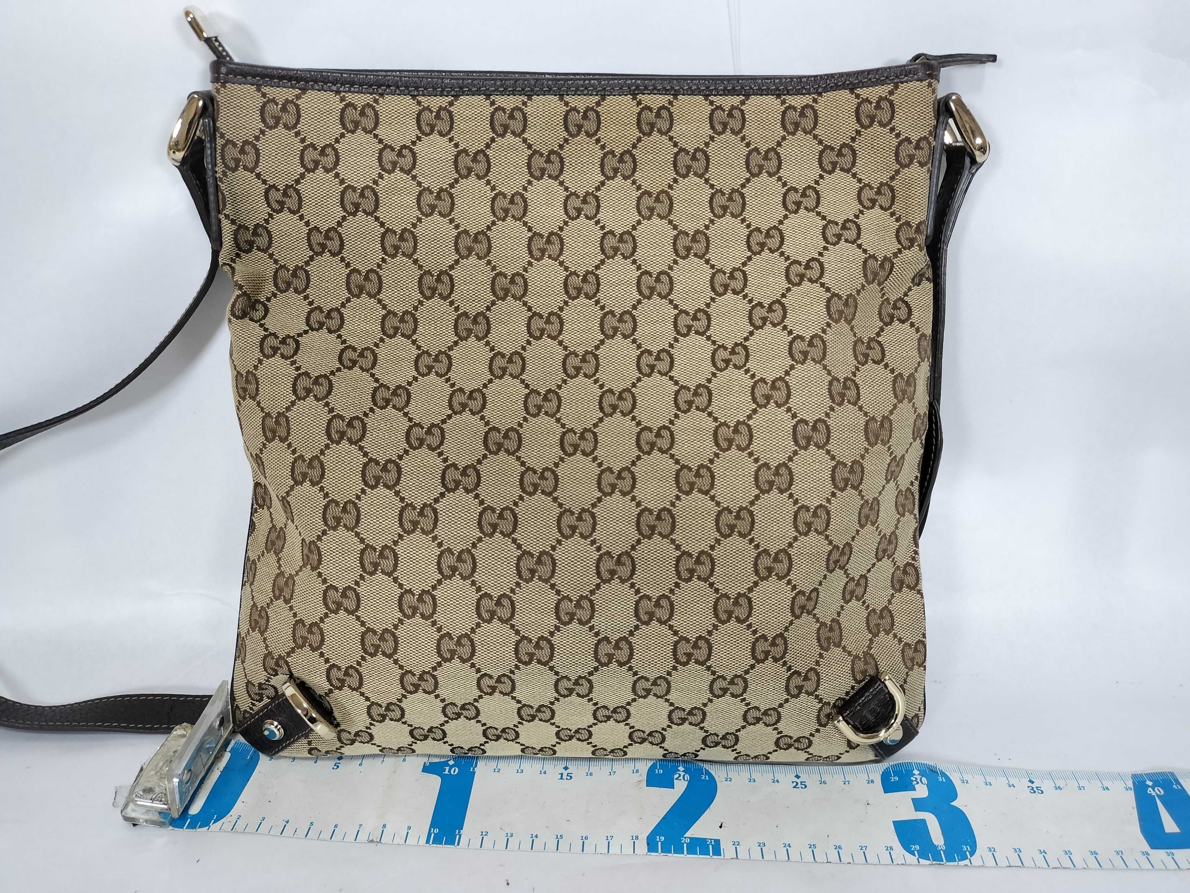GG Canvas Shoulder Bag — view 2