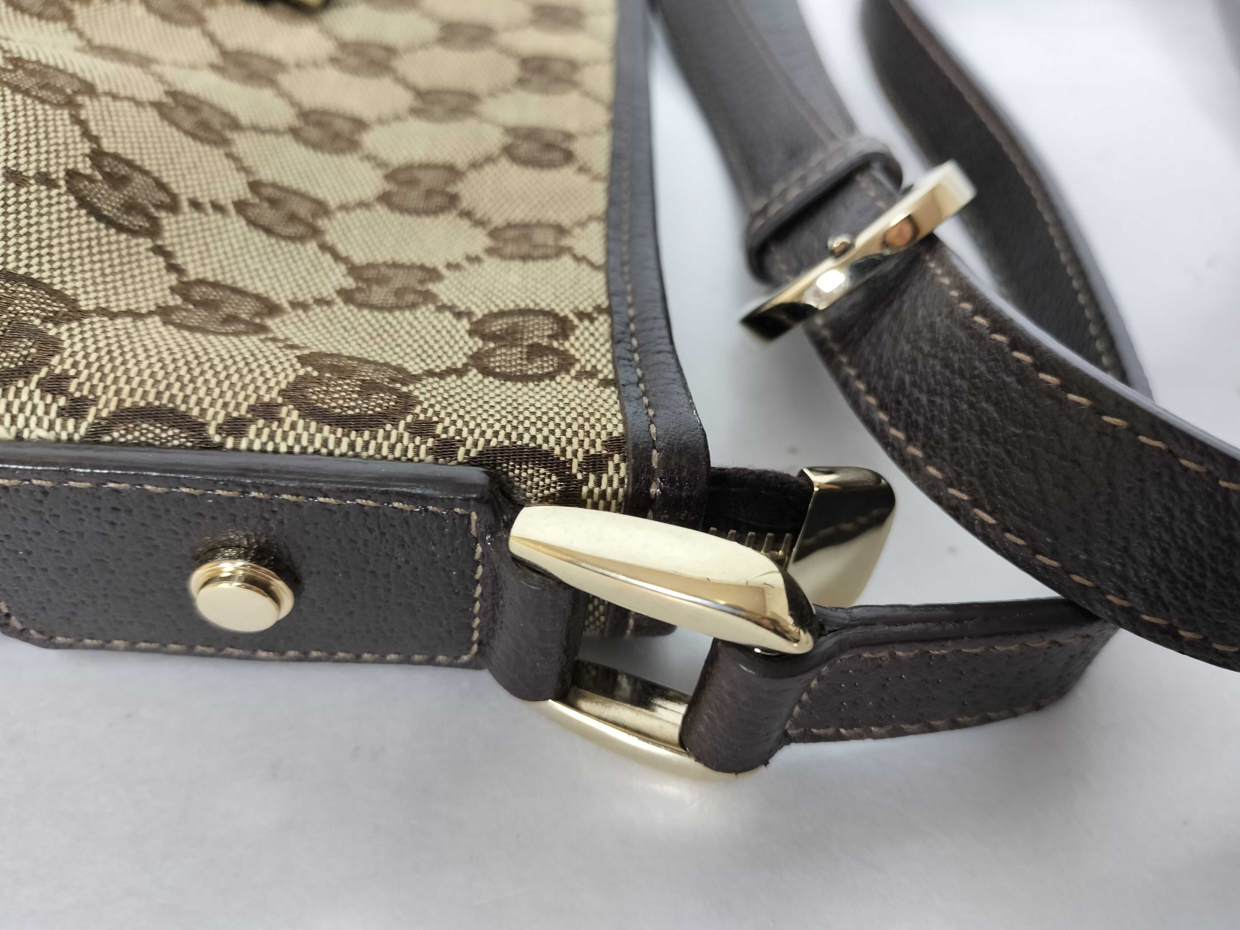 GG Canvas Shoulder Bag — view 5