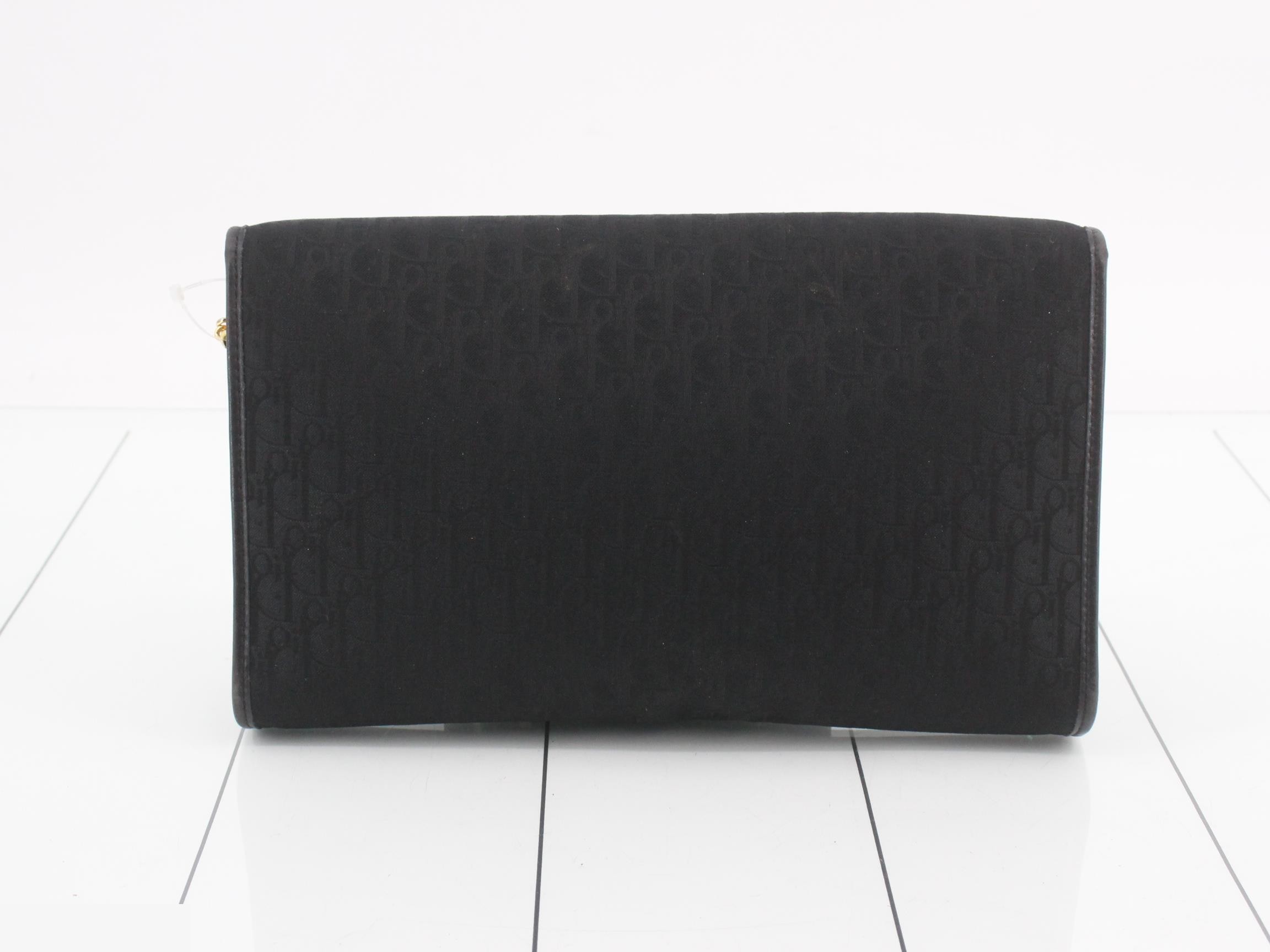 chain shoulder — view 2