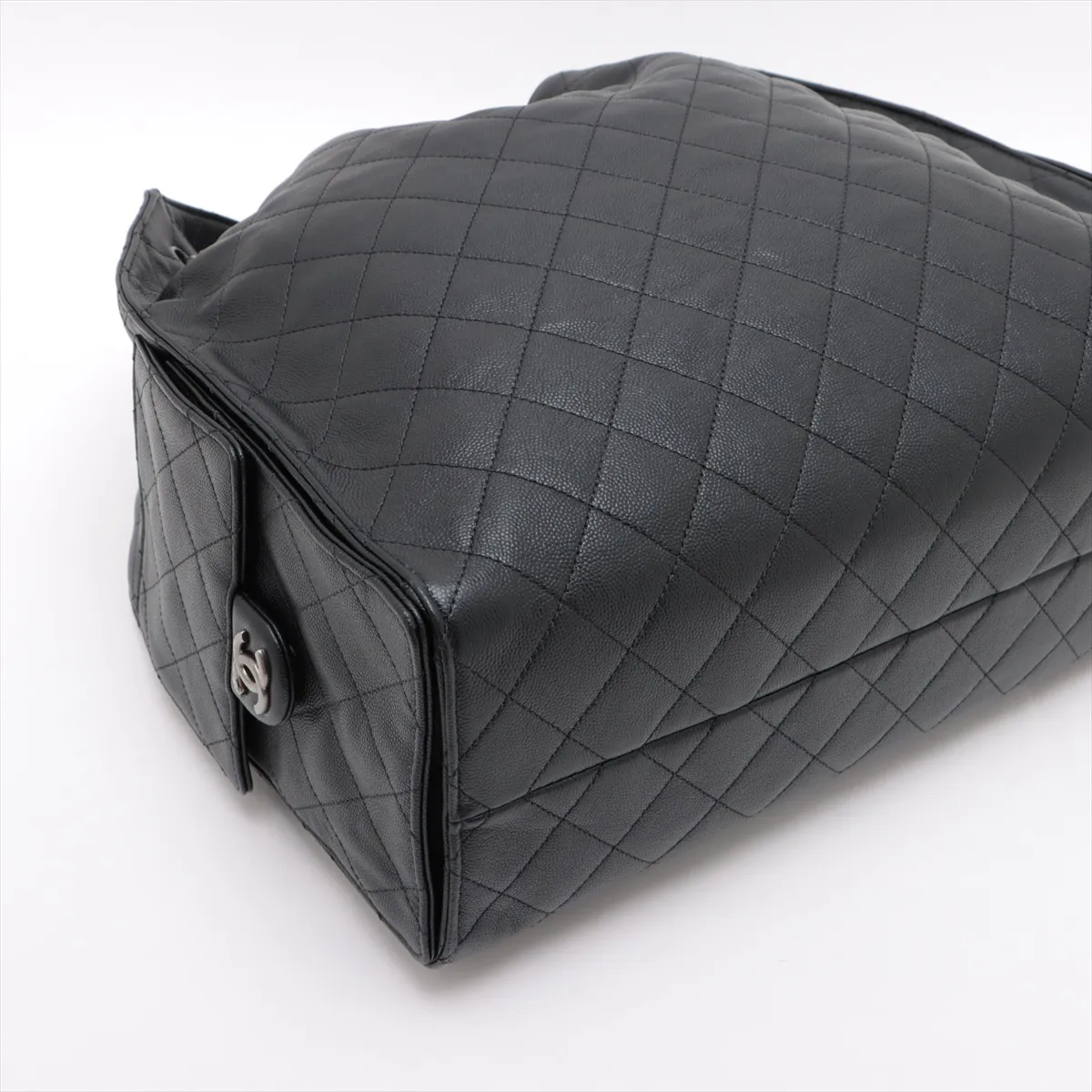 [Individually wrapped] Chanel 25 Large Caviar Skin Chain Shoulder Bag Black Gunmetal Hardware T02UXHNG Random Plate AS5553 — view 4