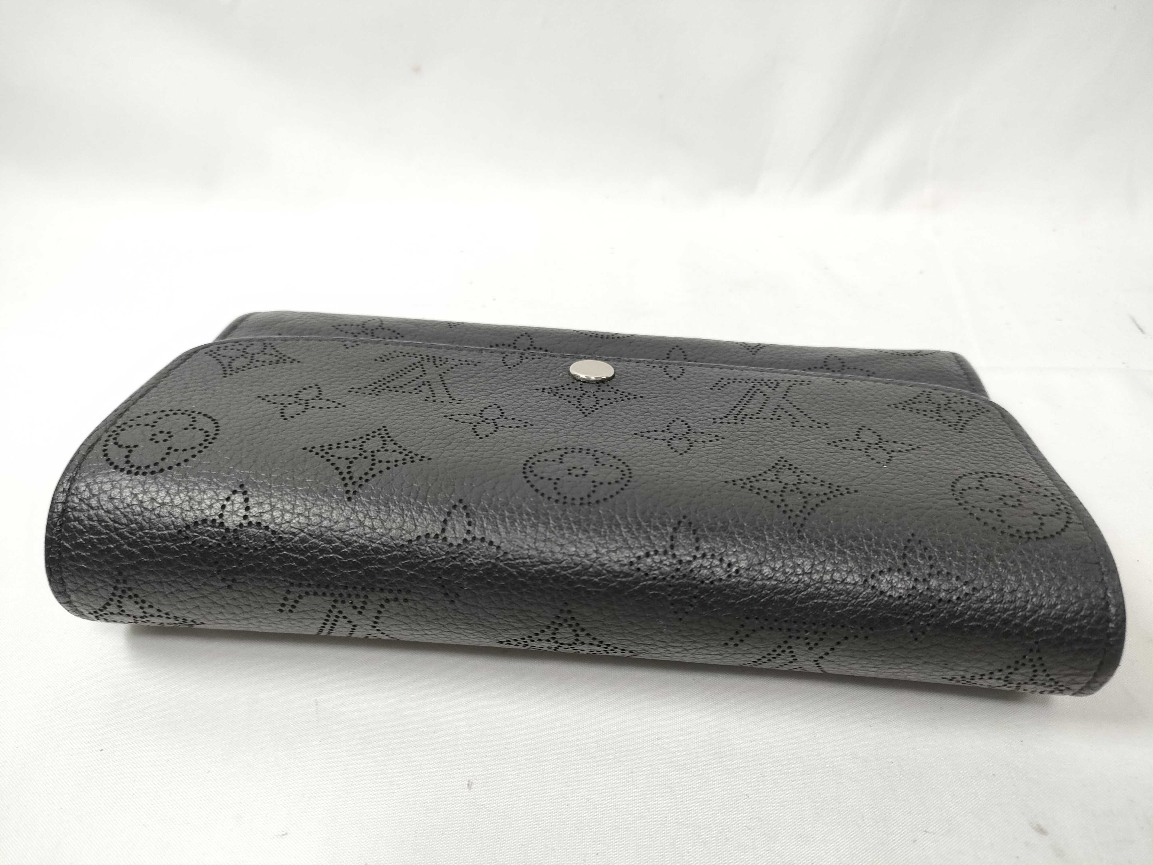 Mahina Louis Vuitton Wallet Mahina Wallet — view 6