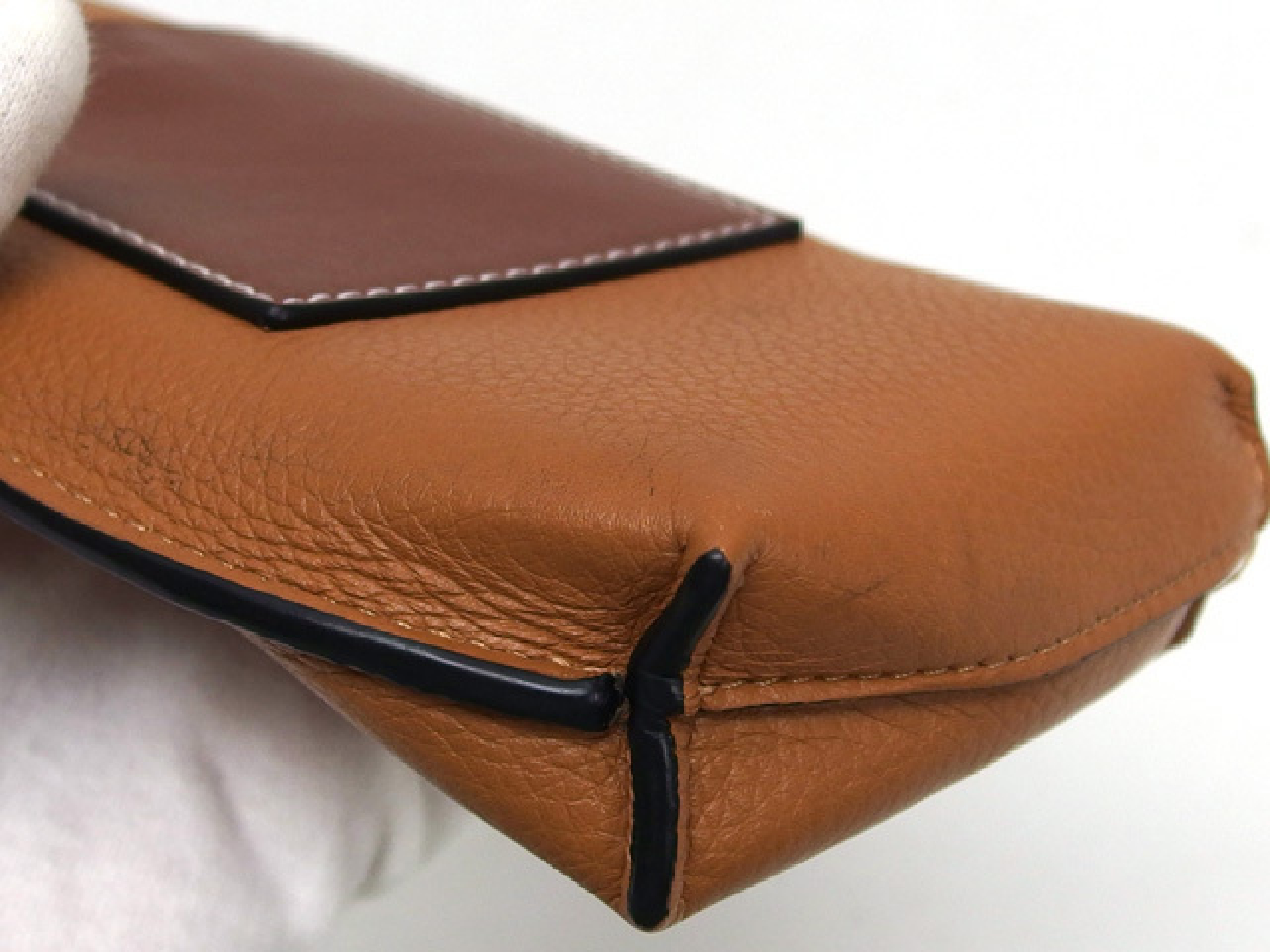 Gate Pochette Phone Bag Mini Shoulder Bag Leather Brown Shoulder Bag — view 5