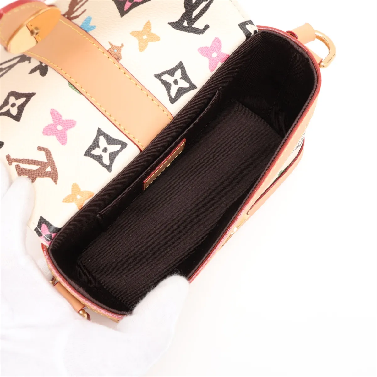 Multicolor Envelope Wearable Wallet M83346 Ivory (RFID detected) — view 6