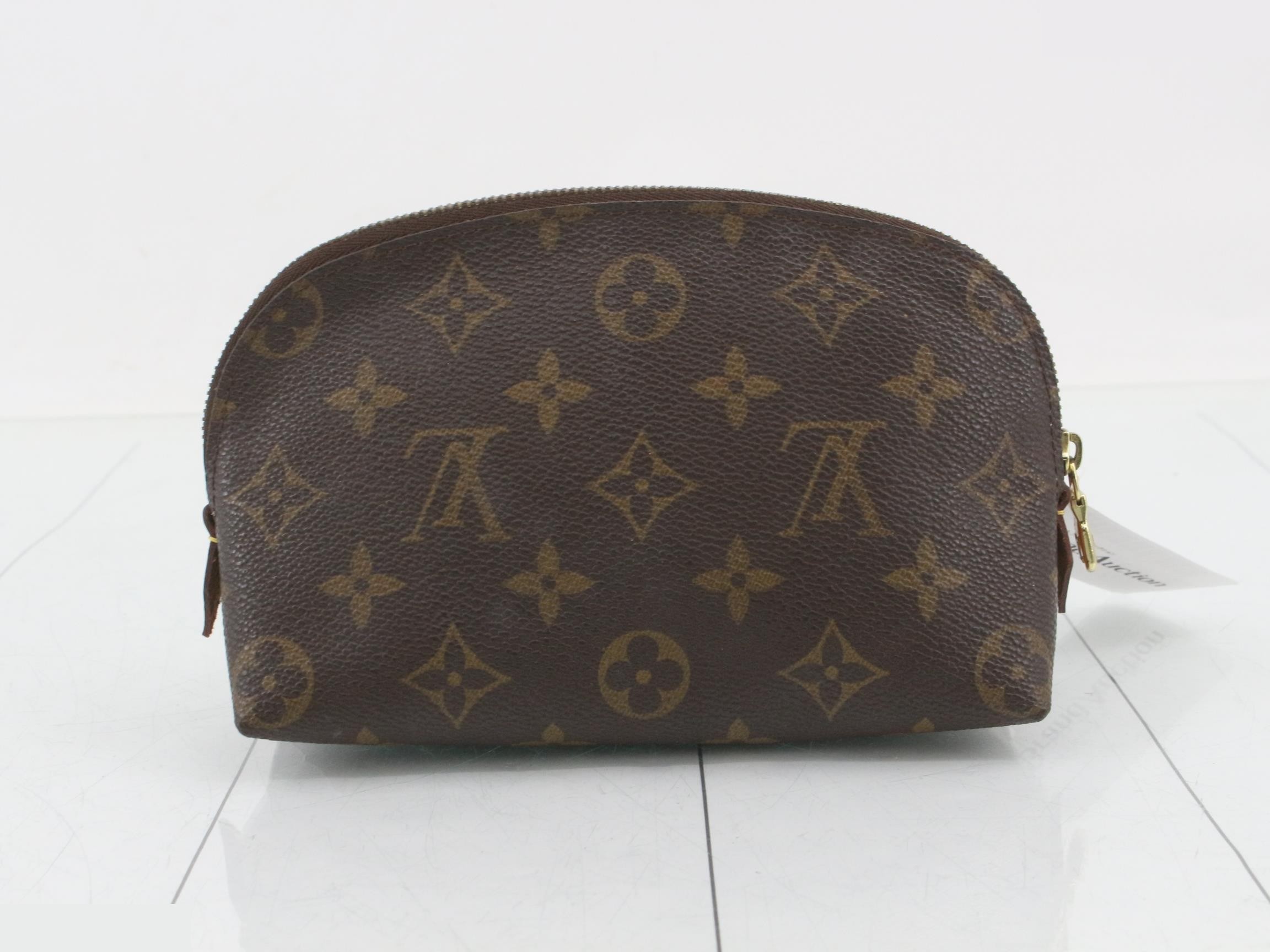 Makeup pouch — view 2