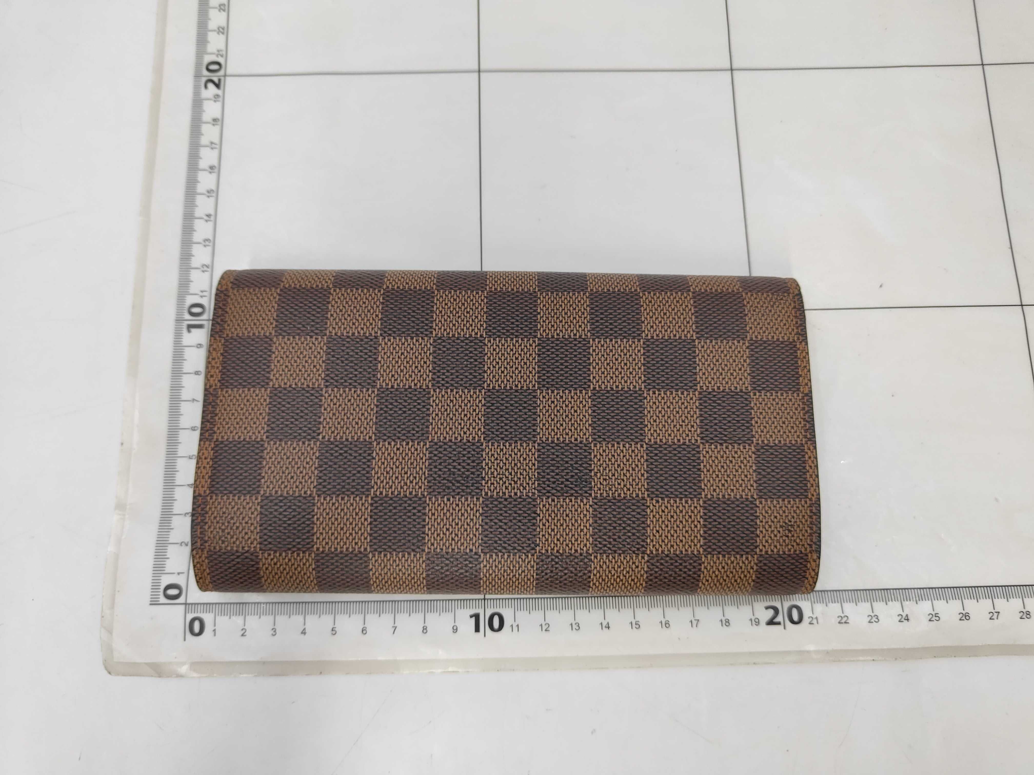Damier N61217 Portefeuille International Wallet — view 2