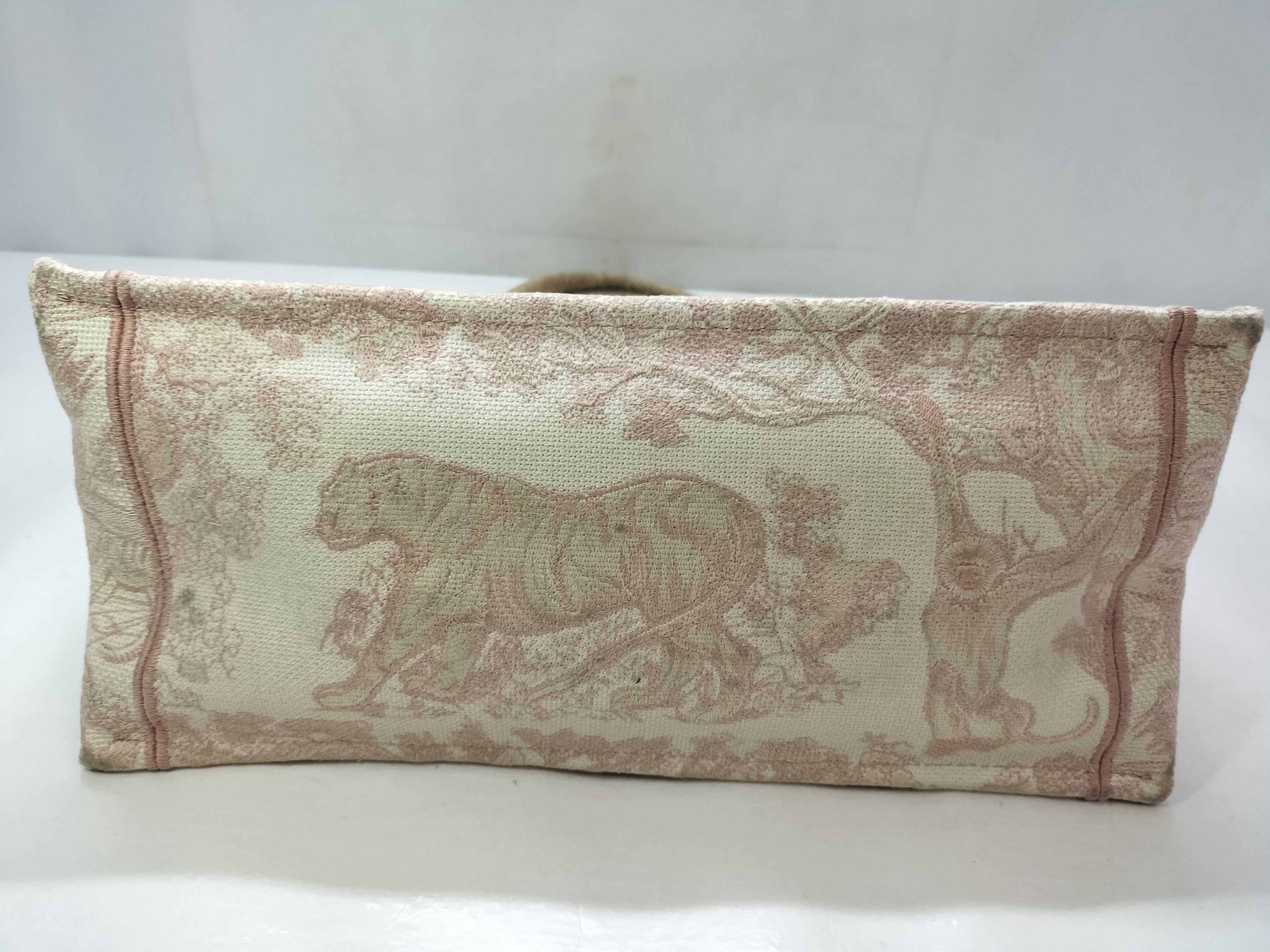 Toile de Jouy Embroidery Book Tote Medium Canvas Tote Bag Pink Tote Bag — view 11