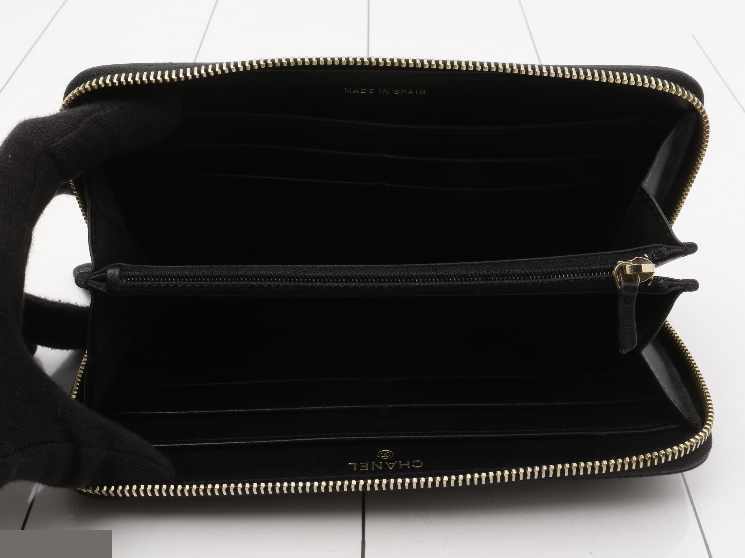Mademoiselle Round Zipper Long Wallet, Series 30 — view 4