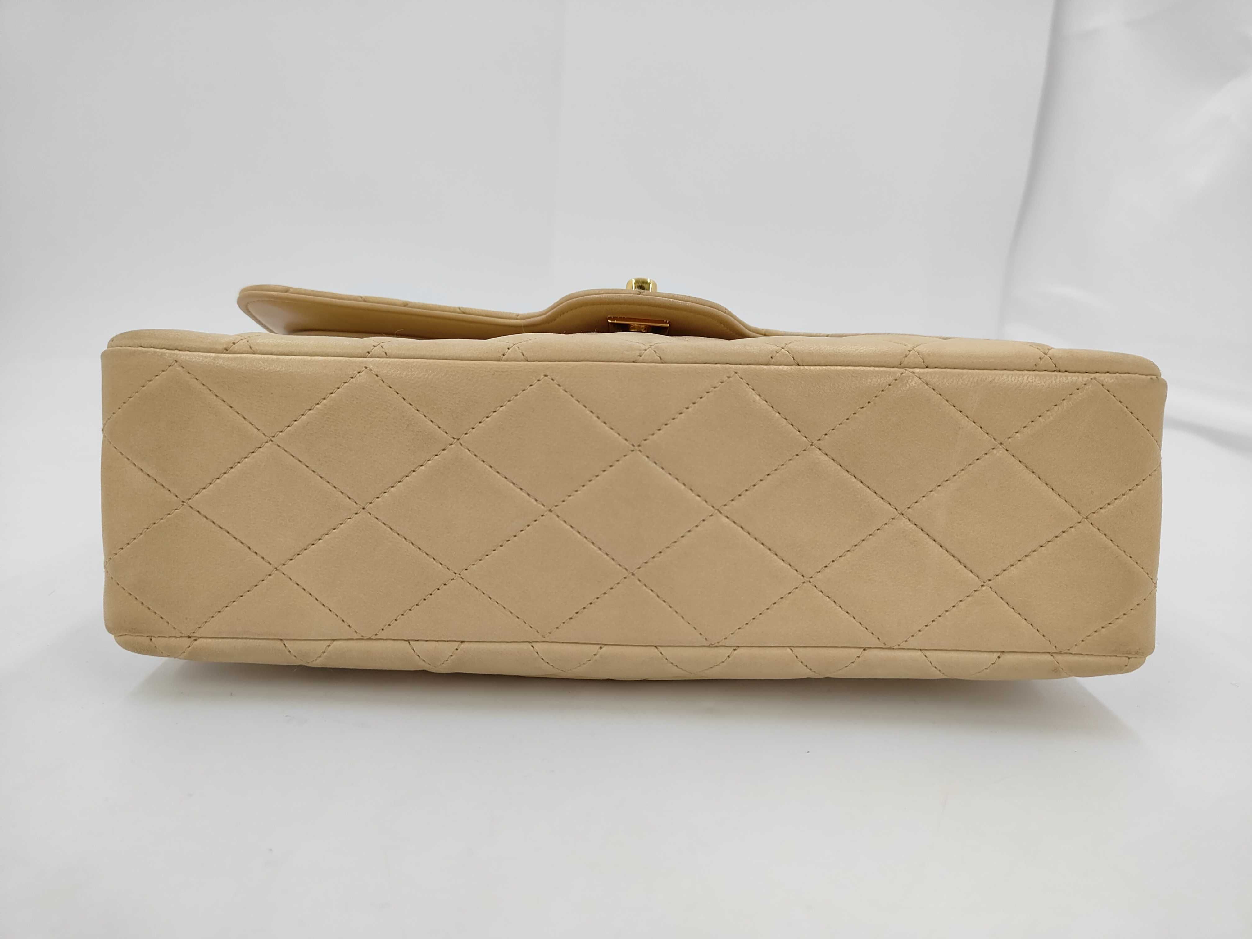 Matelassé Chain Shoulder Bag 220905 Handbag — view 3