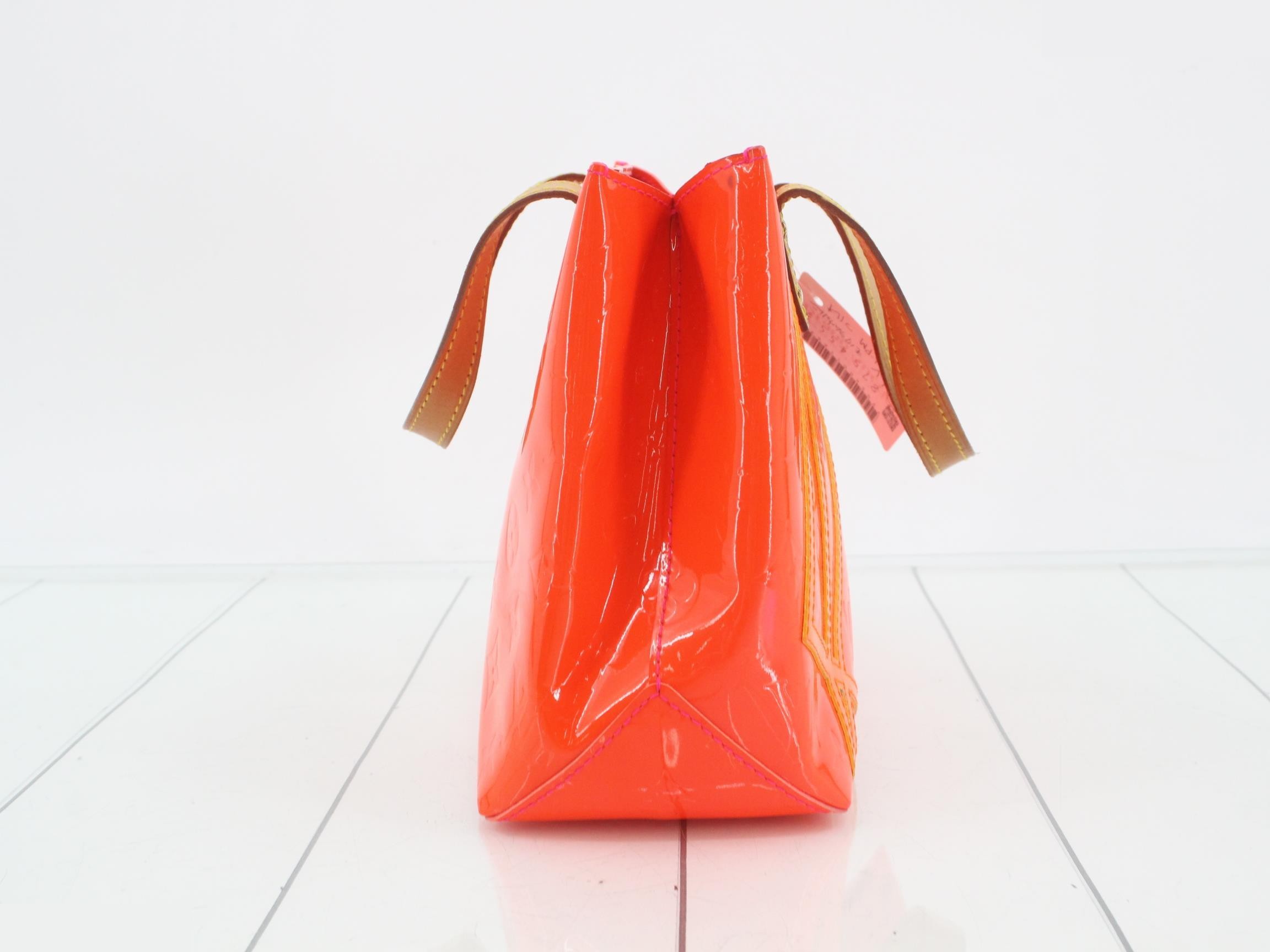 Monogram Vernis Reed PM Fluo — view 4