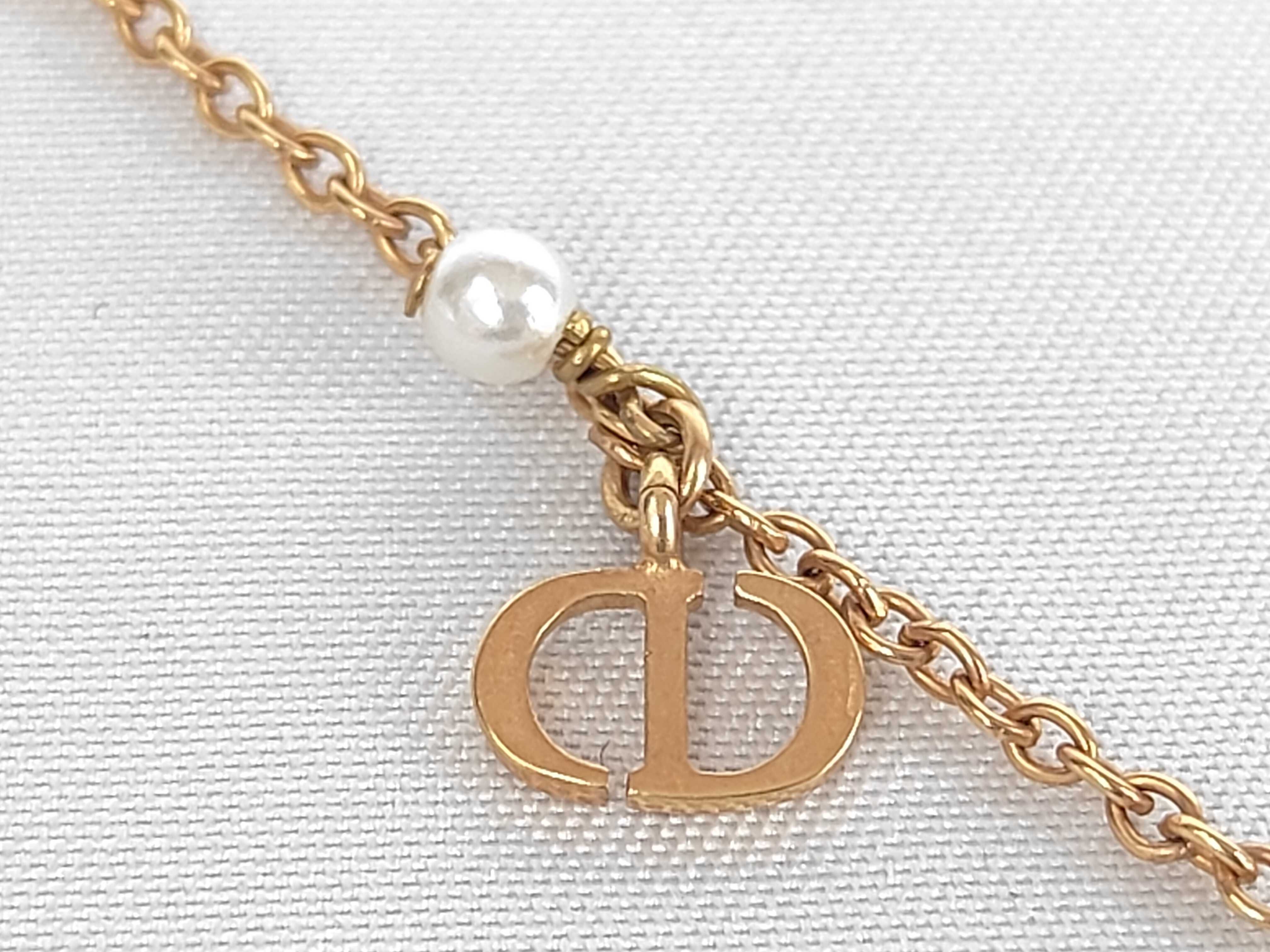 Flower Motif Pearl Necklace — view 5