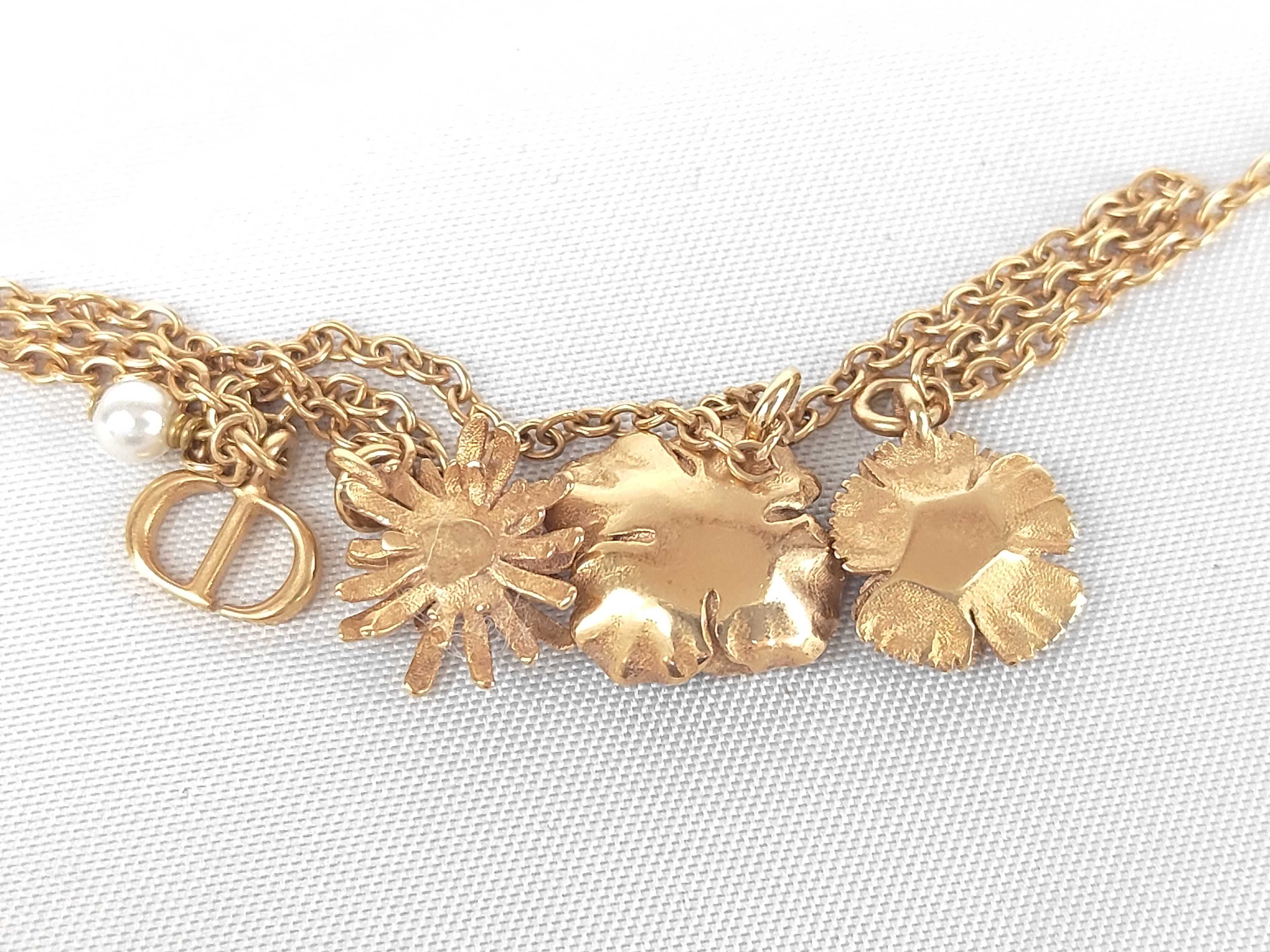 Flower Motif Pearl Necklace — view 7