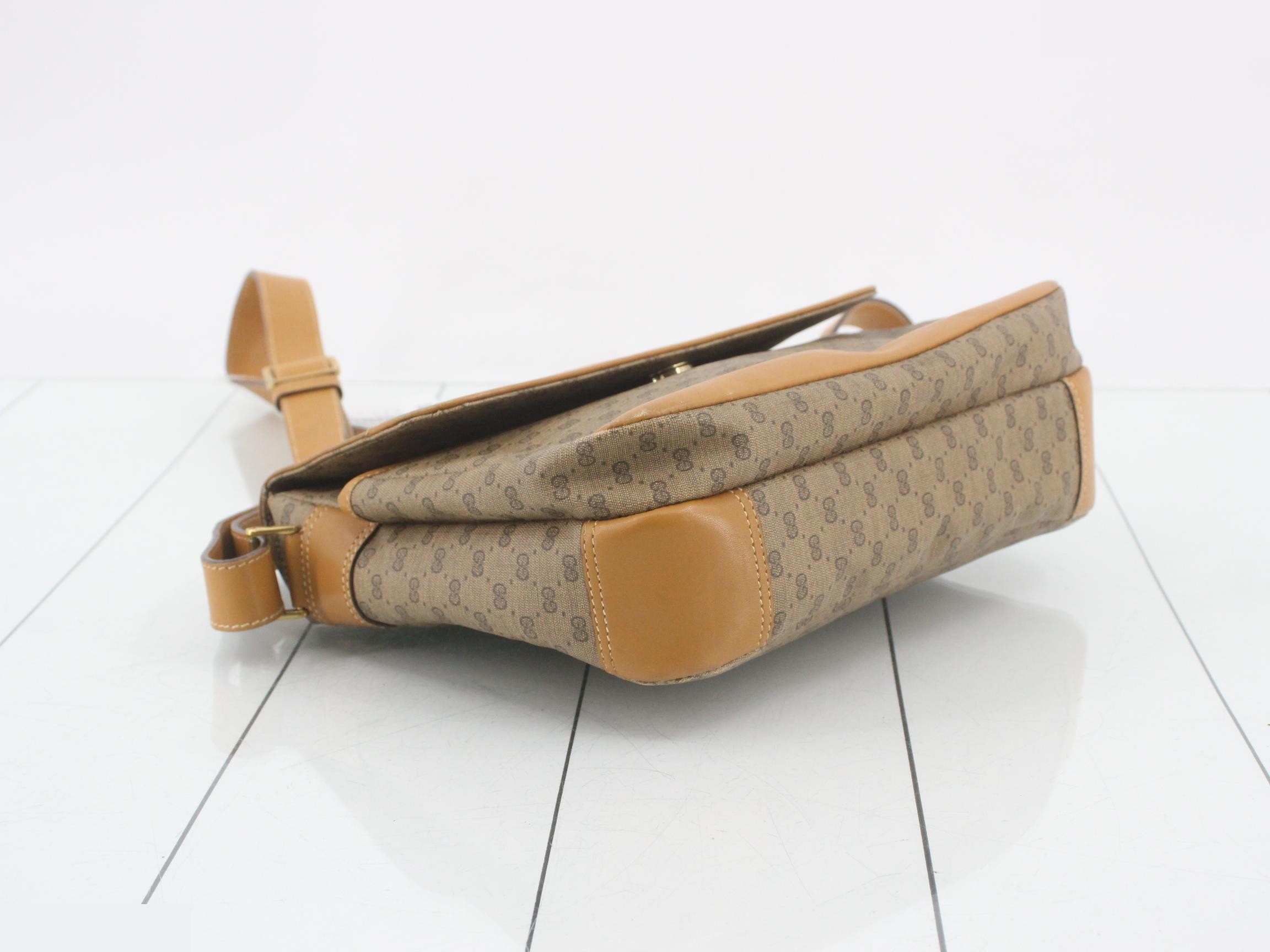 Micro GG (Bag) - Shoulder Bag — view 5