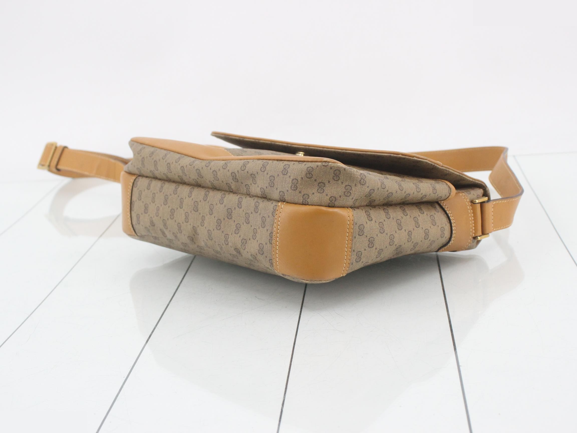Micro GG (Bag) - Shoulder Bag — view 6