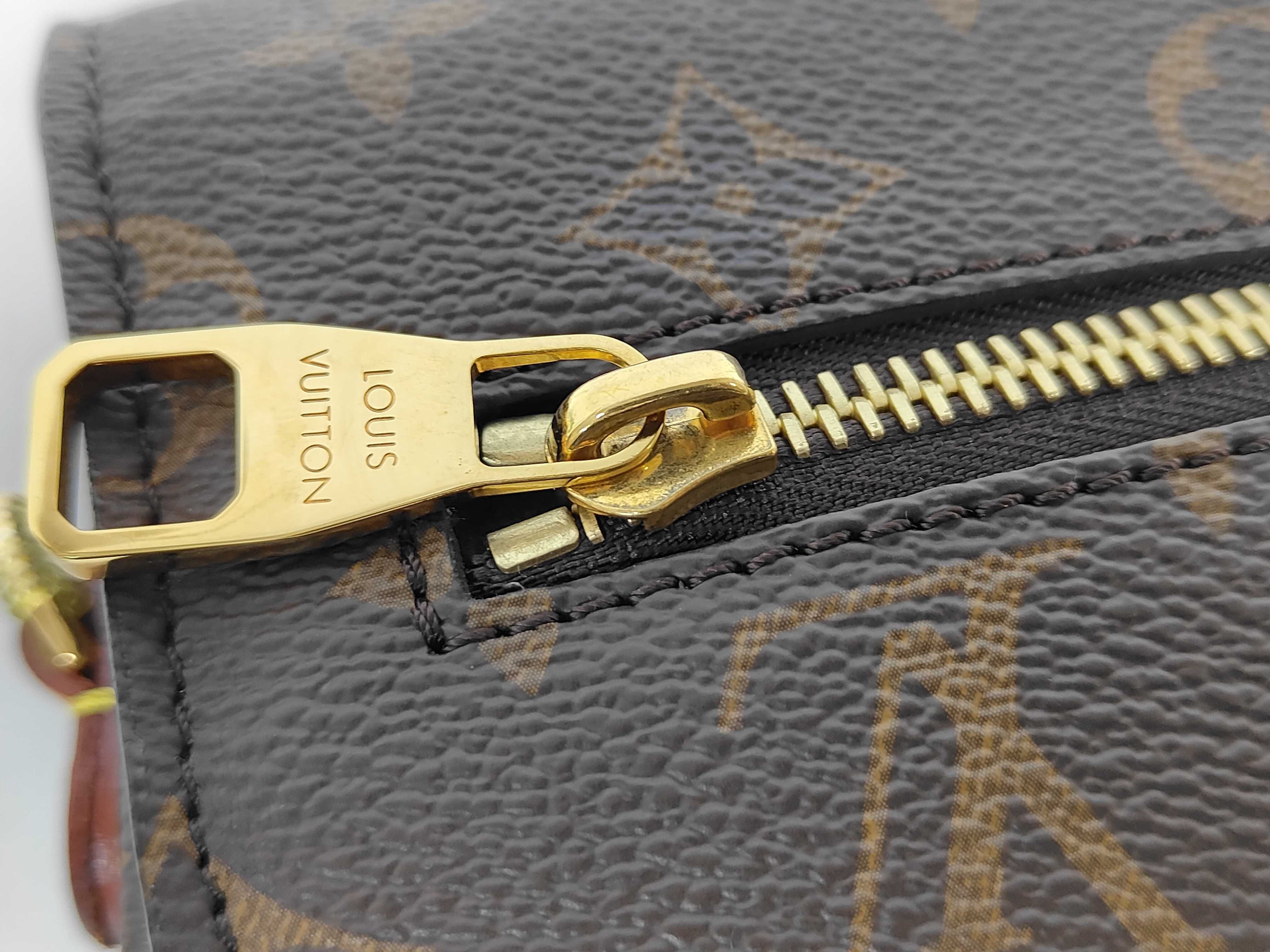 Monogram Pochette Métis MM 2-Way Handbag — view 15