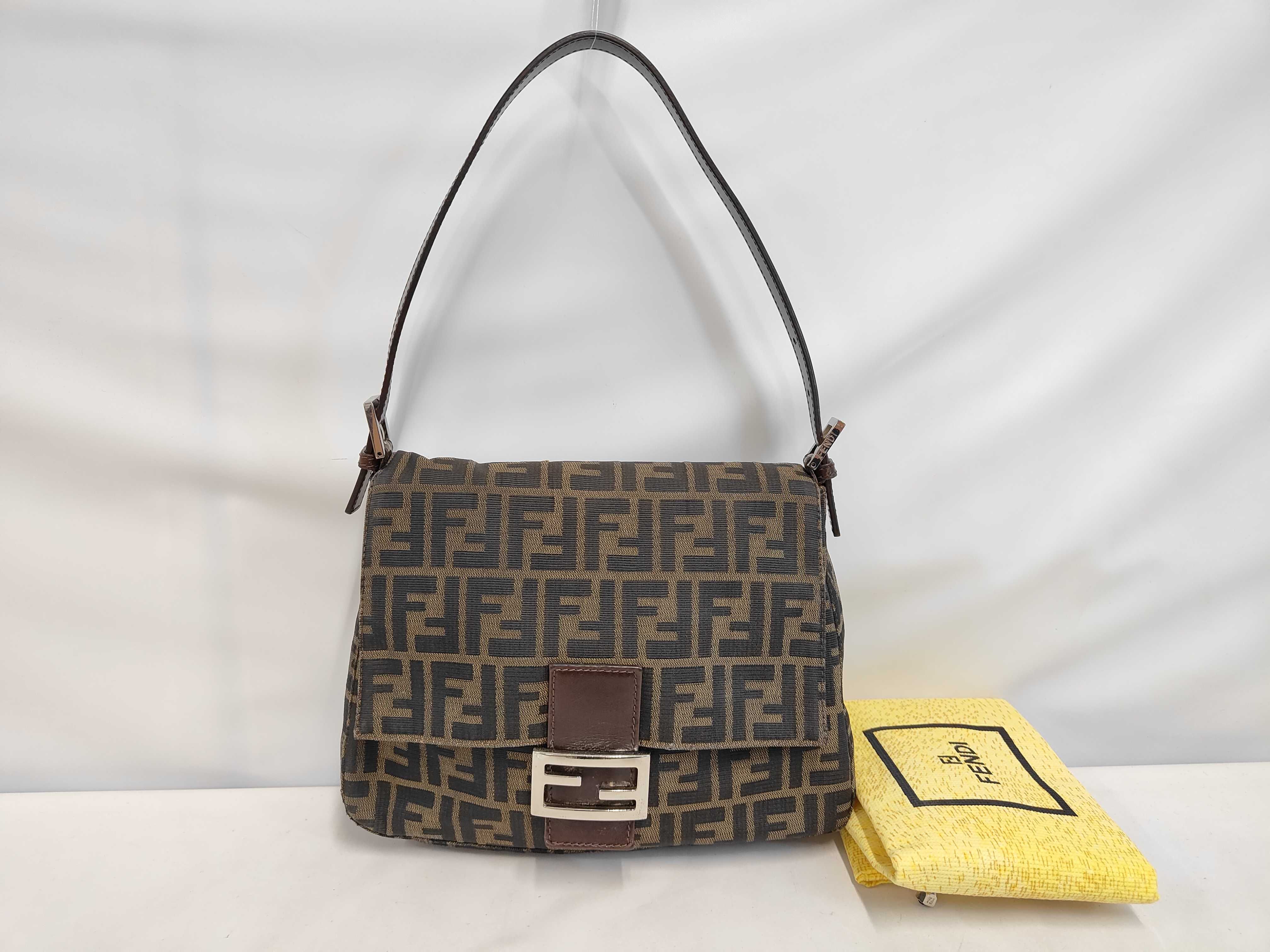 Mamma Bucket Zucca Handbag with Hardware