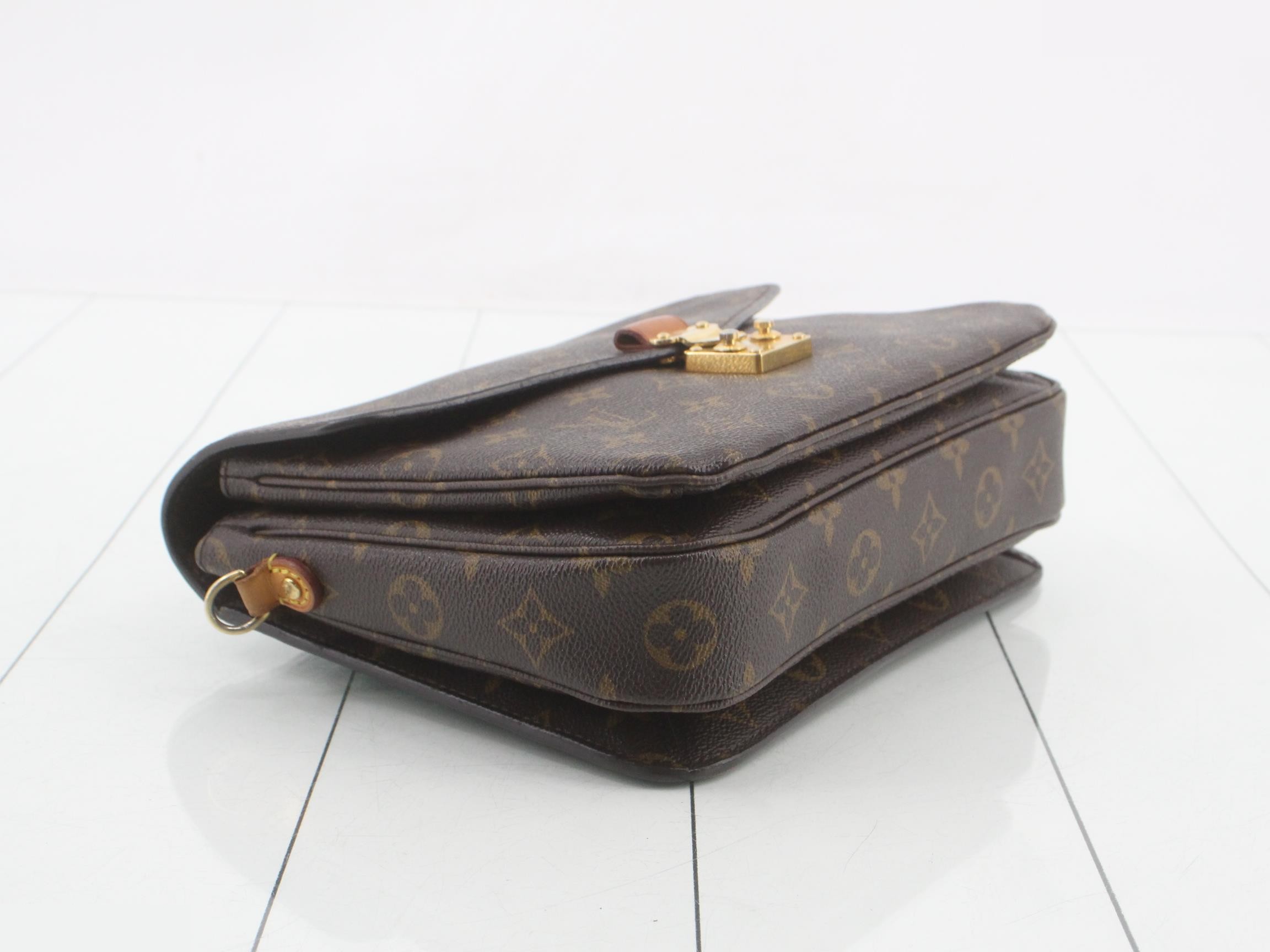 Monogram Pochette Metis MM 2-Way Handbag — view 5