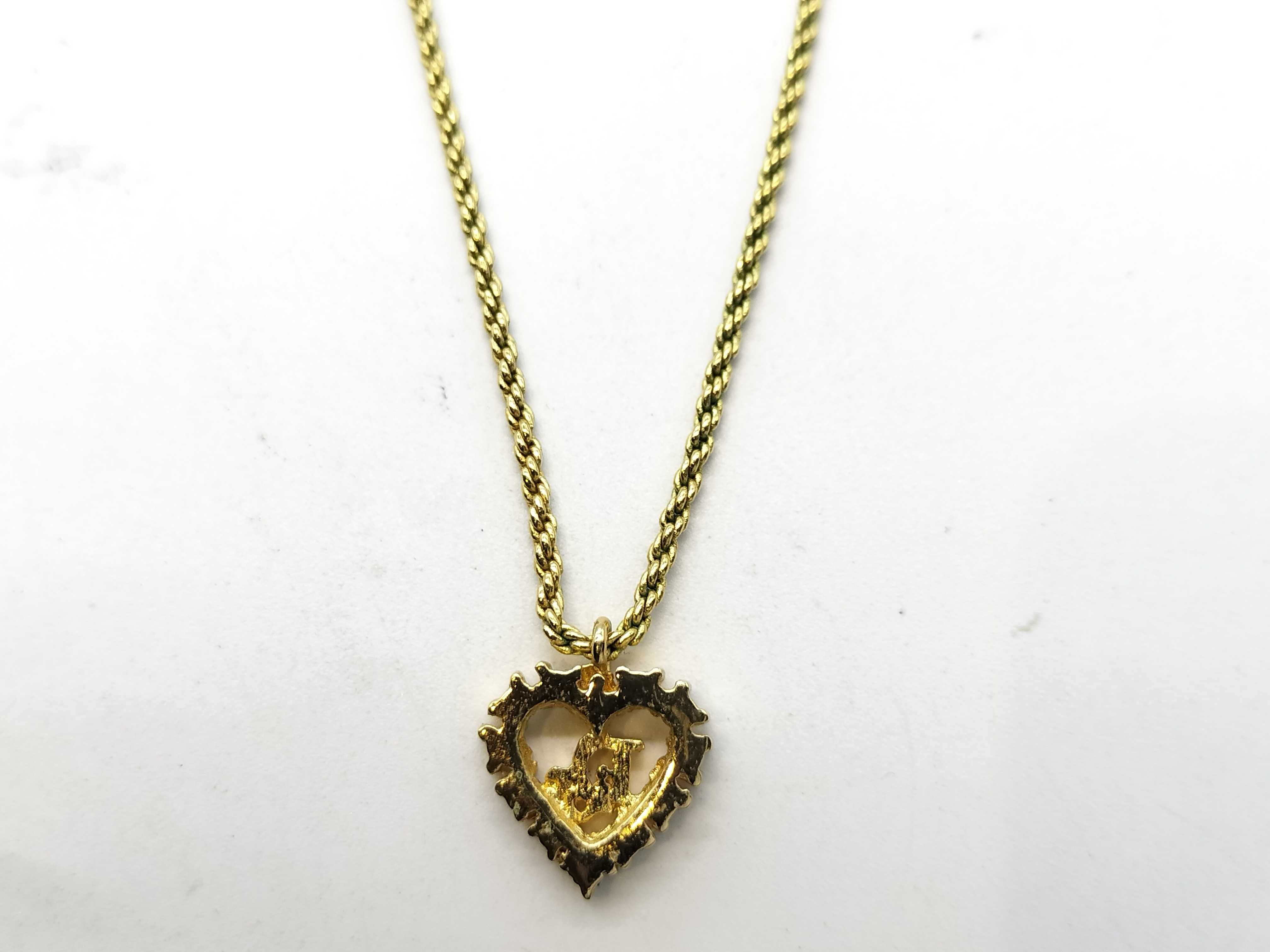 necklace — view 3