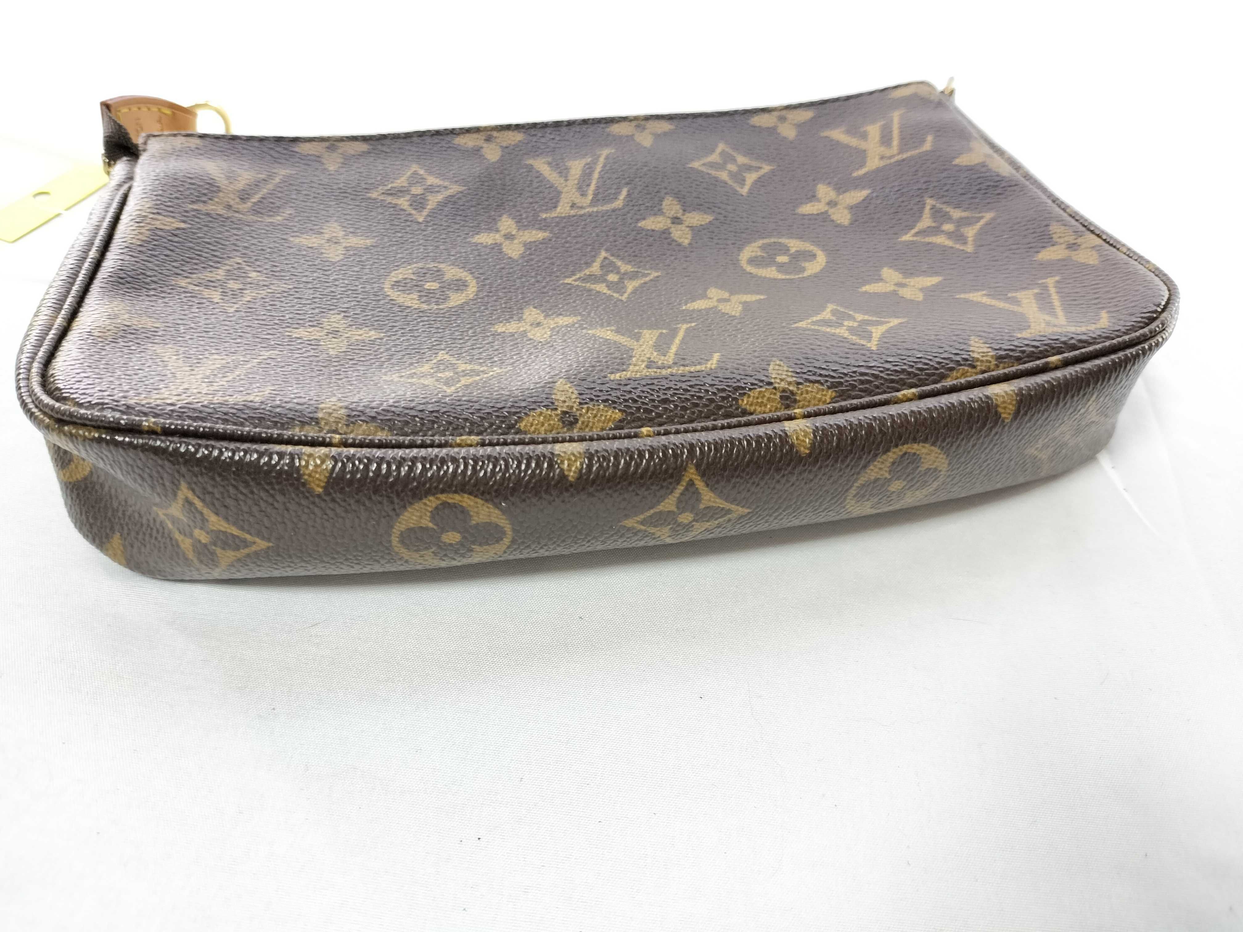 Monogram M40712 Pochette Accessoires Pouch — view 9