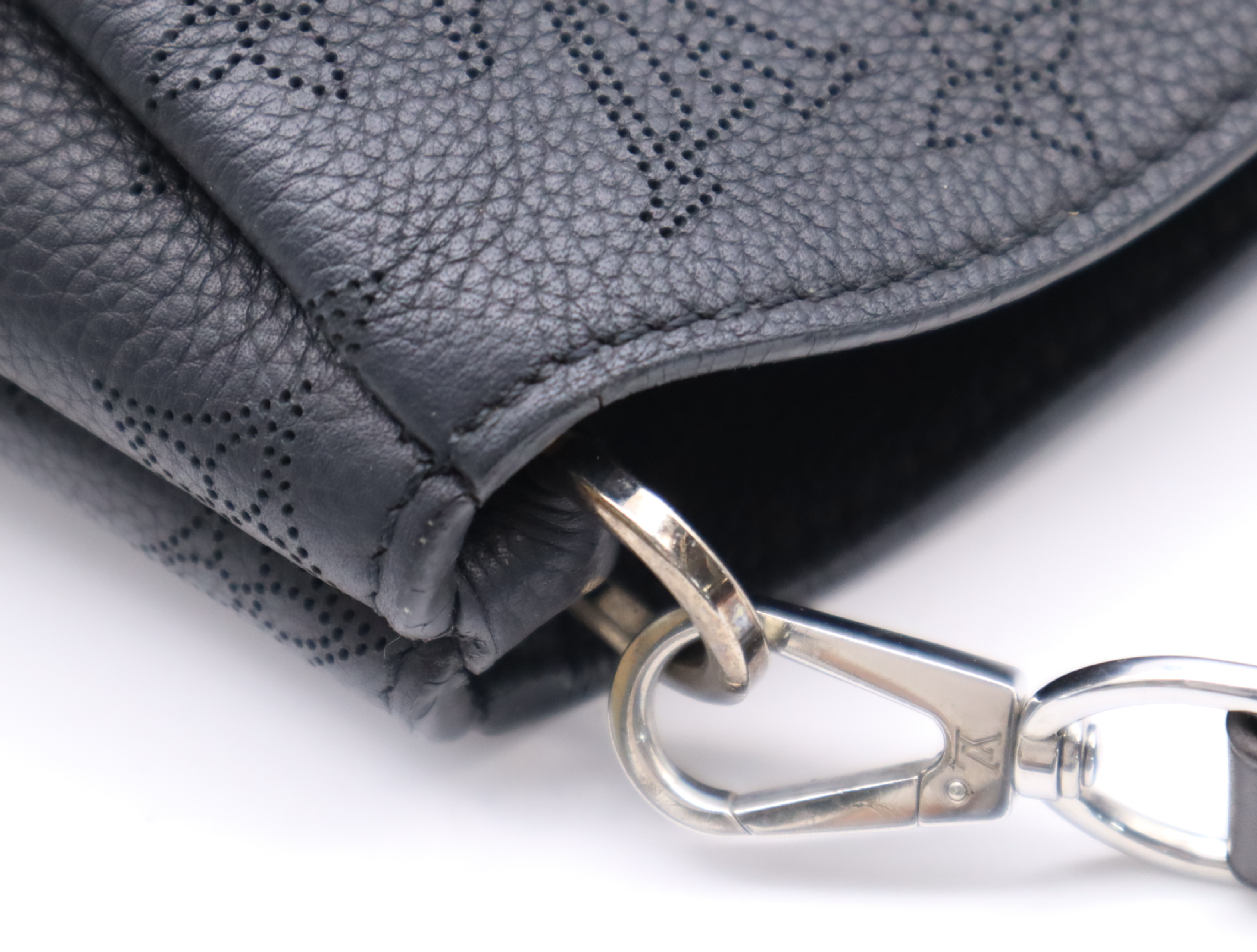 M50031 Mahina Babylon PM Handbag — view 8