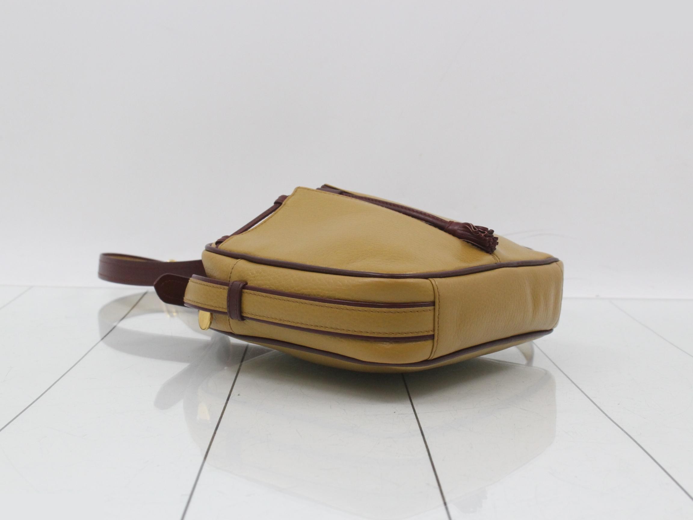 Must Line Shoulder Bag, Leather — view 5