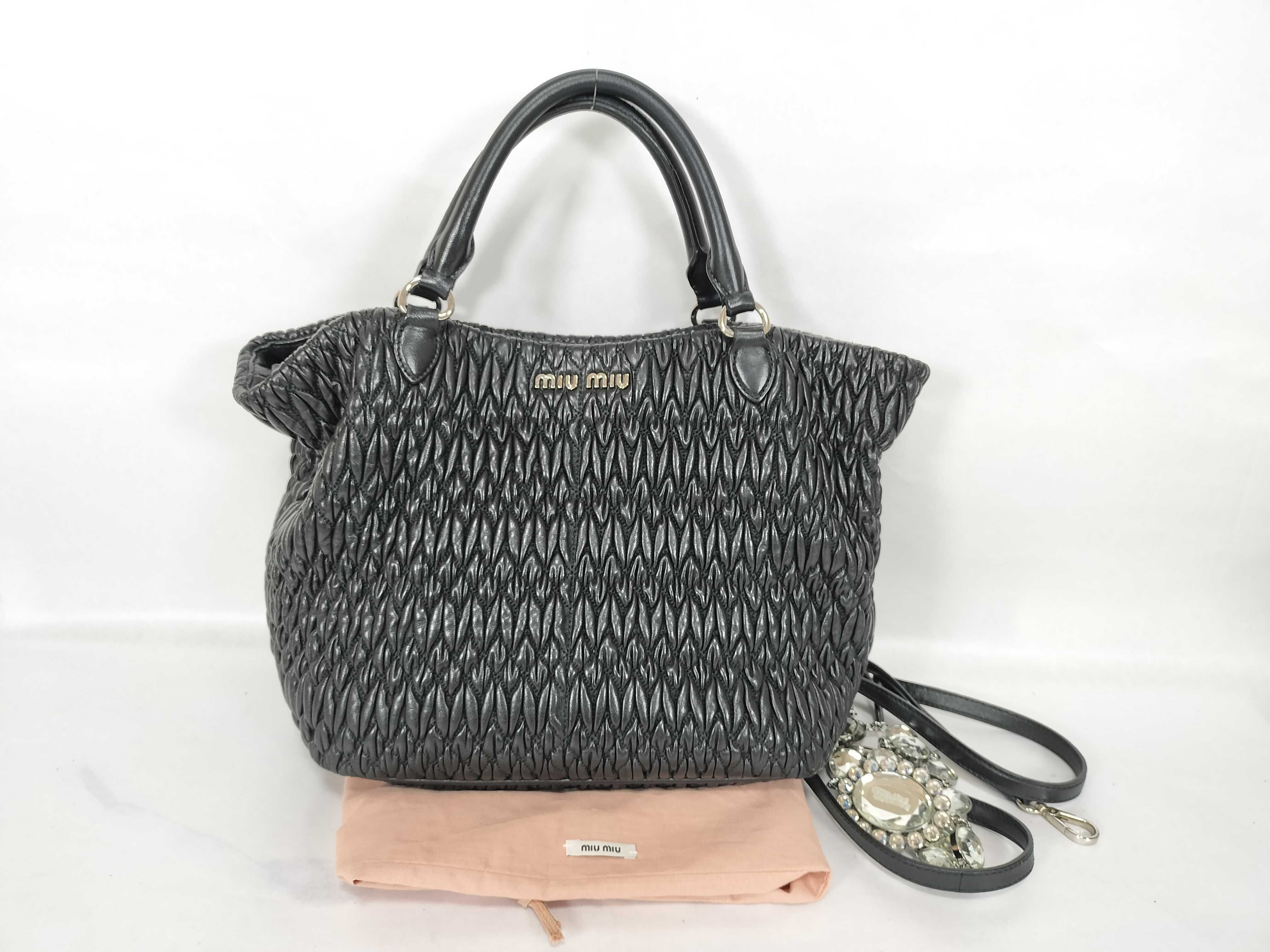 2-Way Handbag/Shoulder Bag, Matelassé Crystal, Box/Dust Bag Included.
