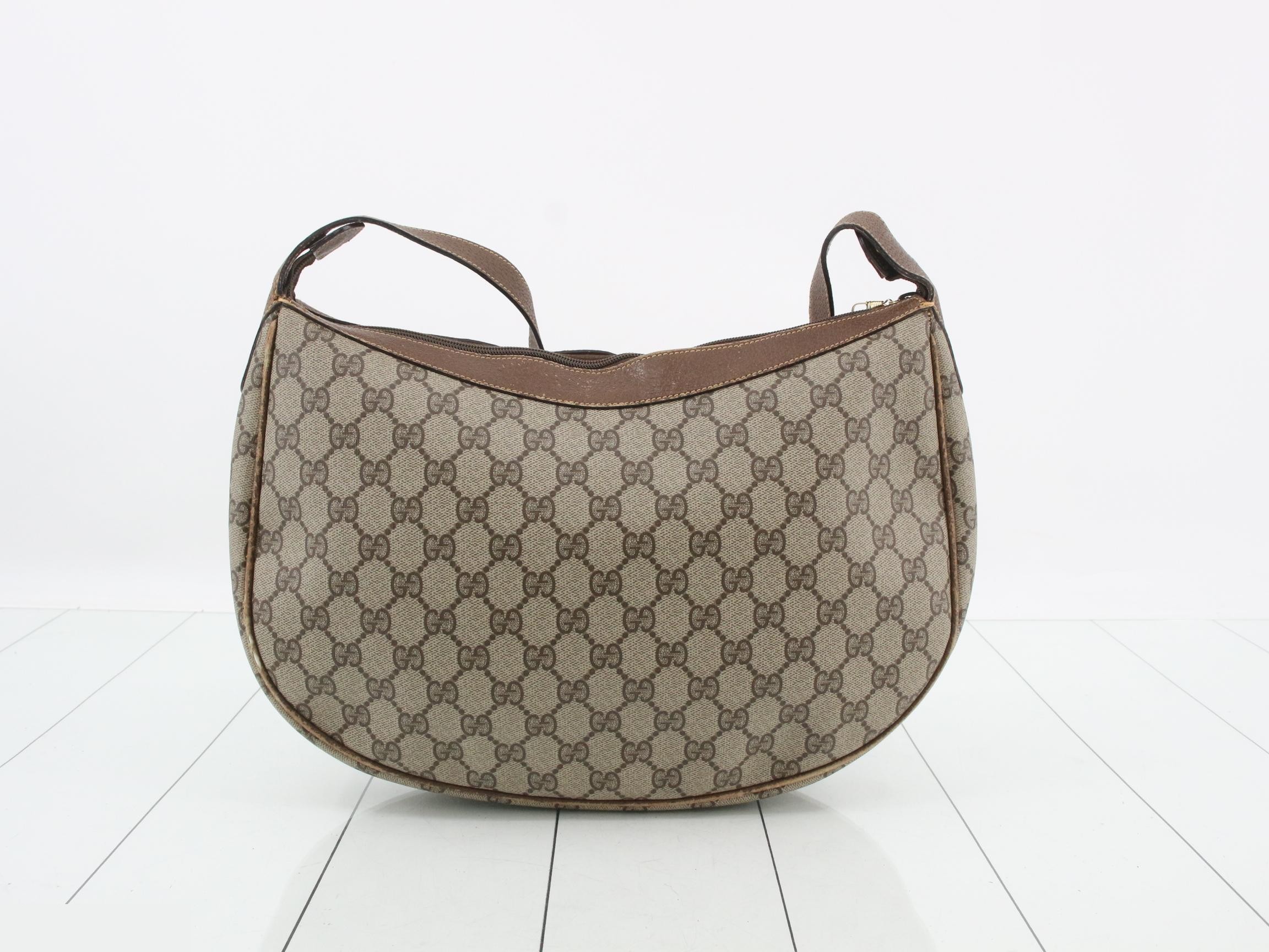 GG Supreme Shoulder Bag — view 2