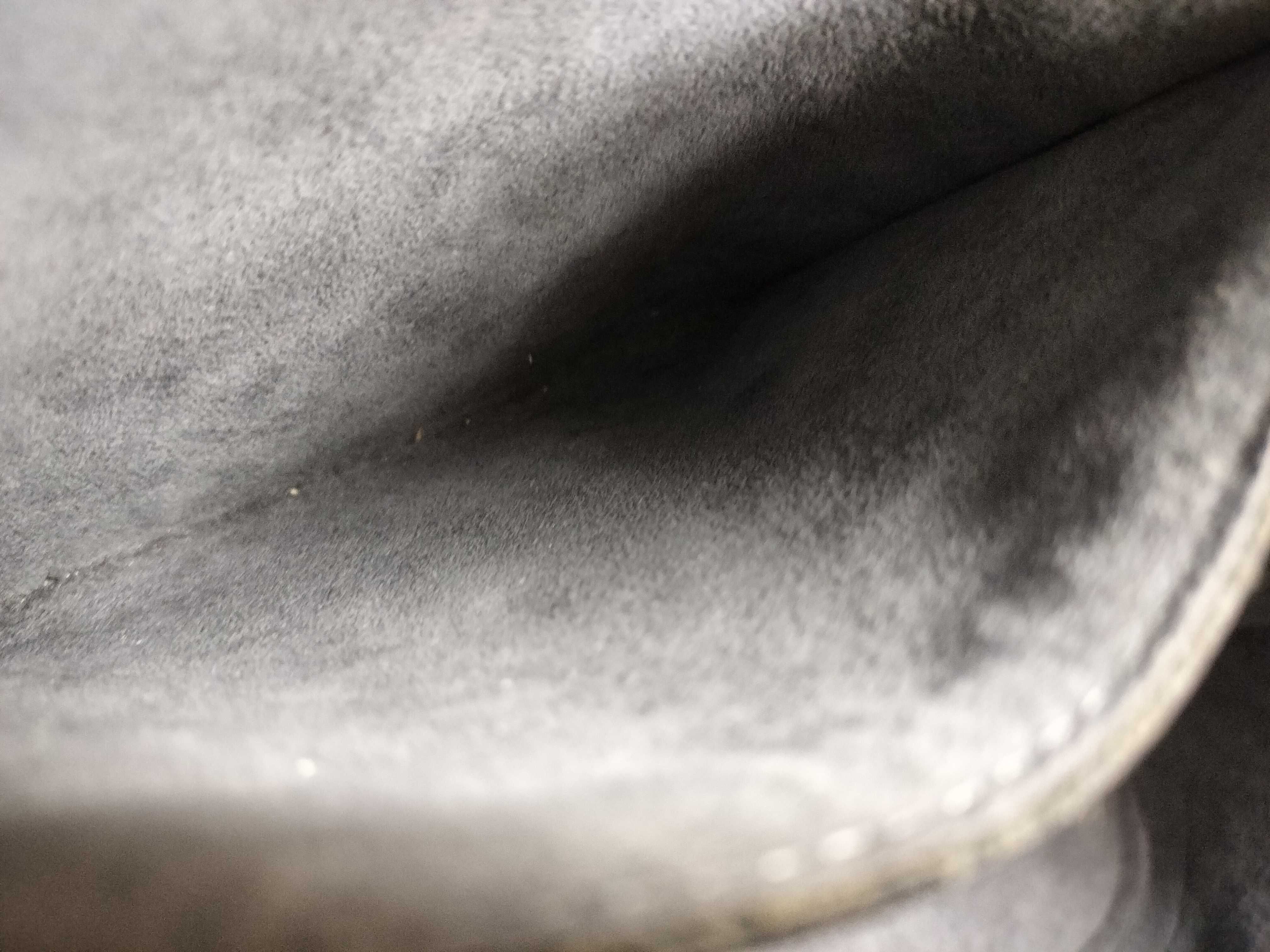 Epi LV Alma Epi Handbag — view 11