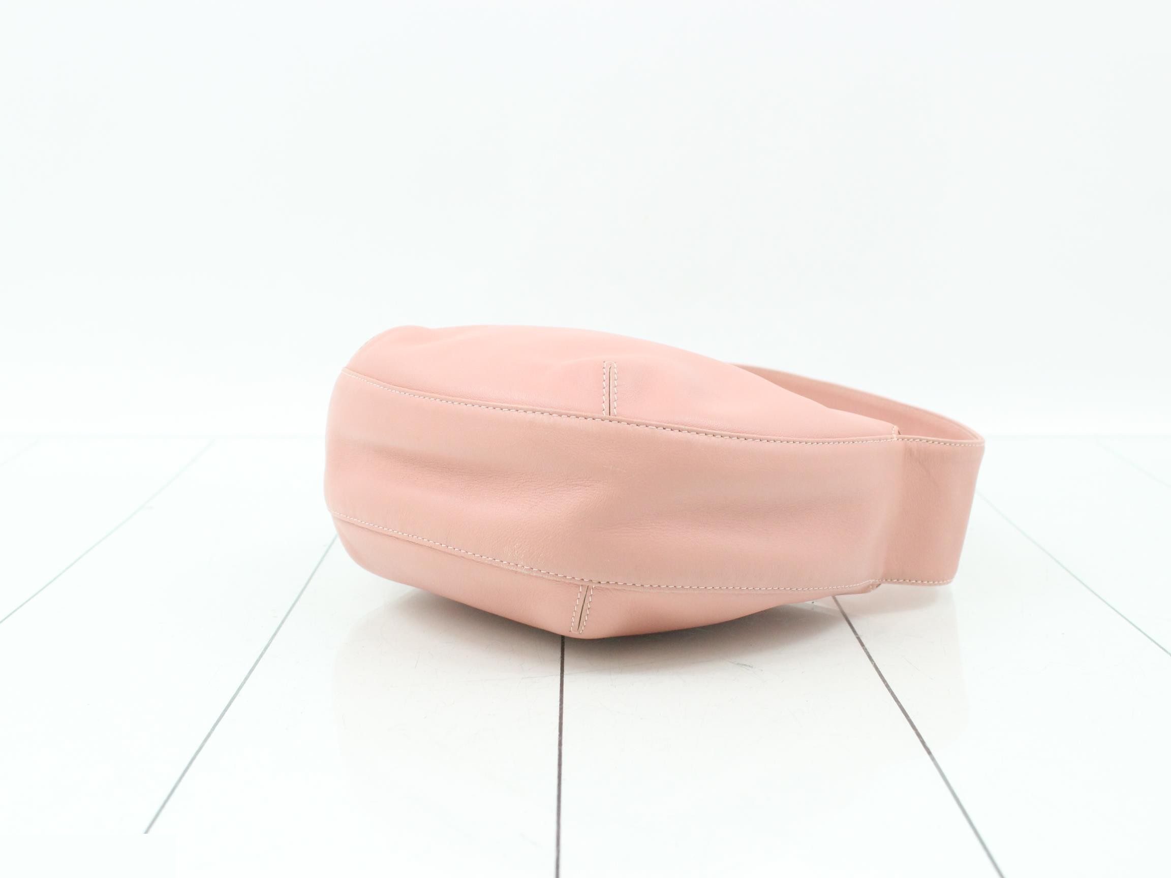 One-shoulder Trinity (bag) - Shoulder bag — view 6