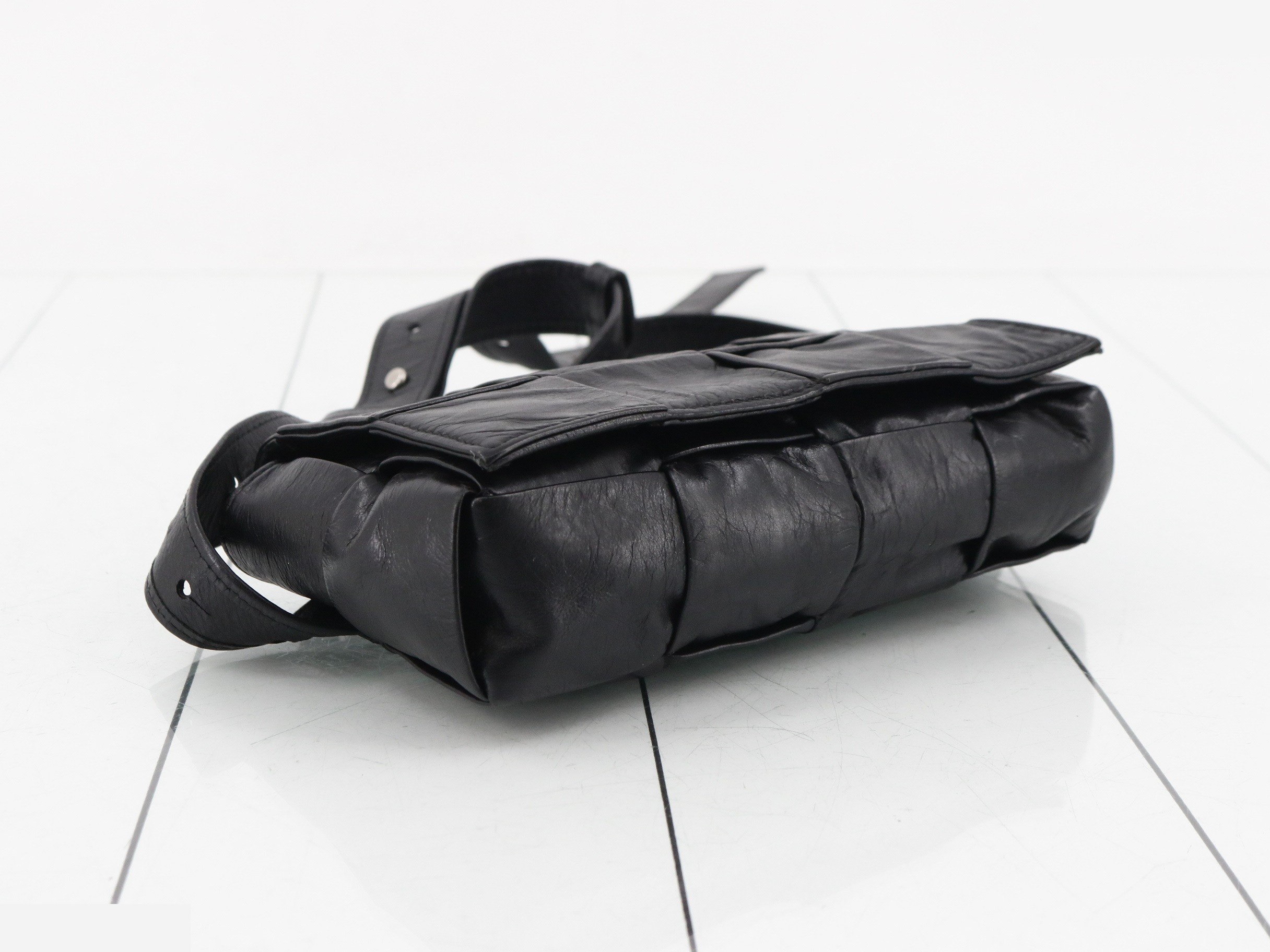 Cassette Leather Shoulder Bag, Black — view 5