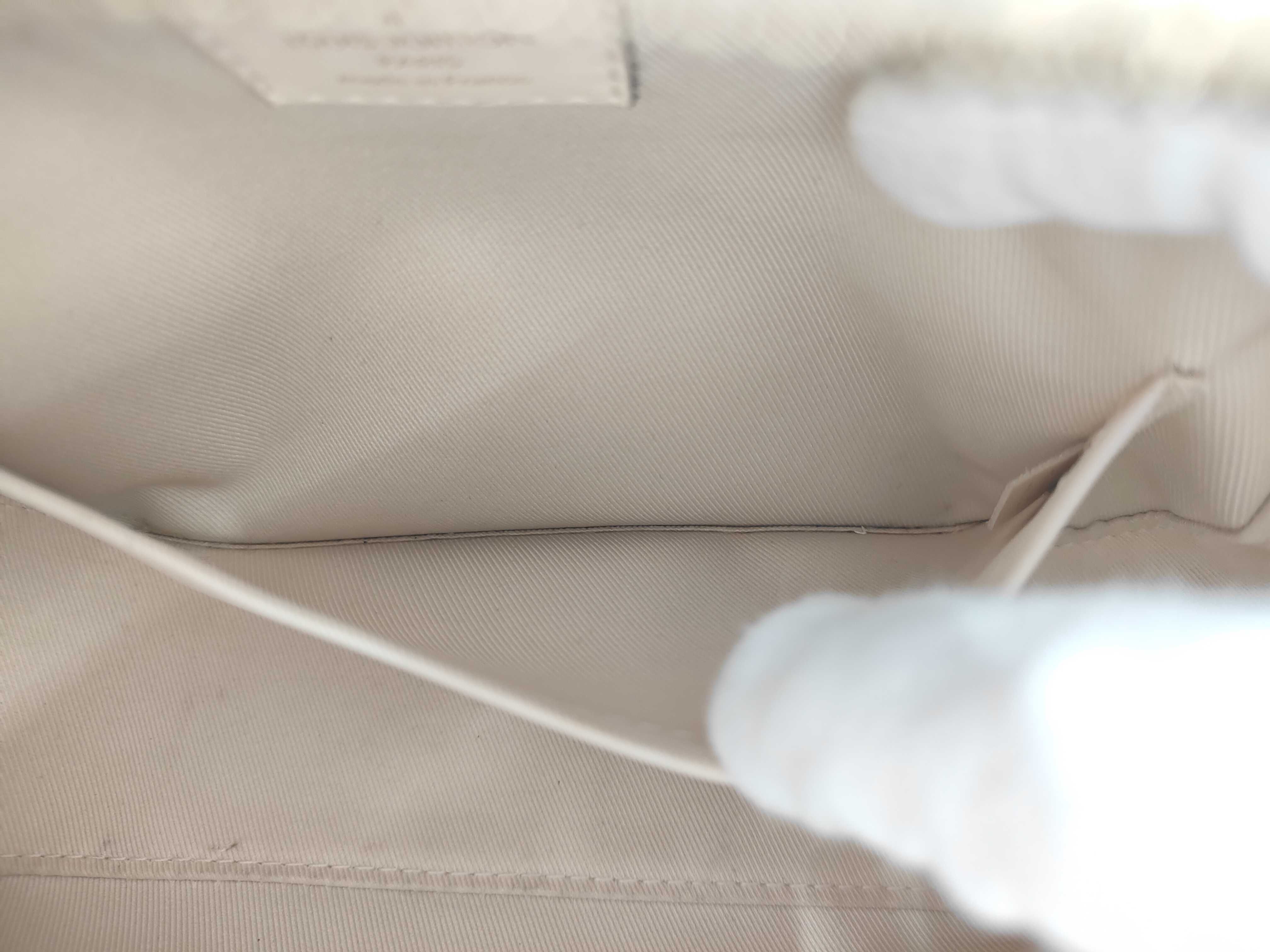 Monogram Louis Vuitton Monogram White Leather Camera Bag M43559 Shoulder Bag — view 11