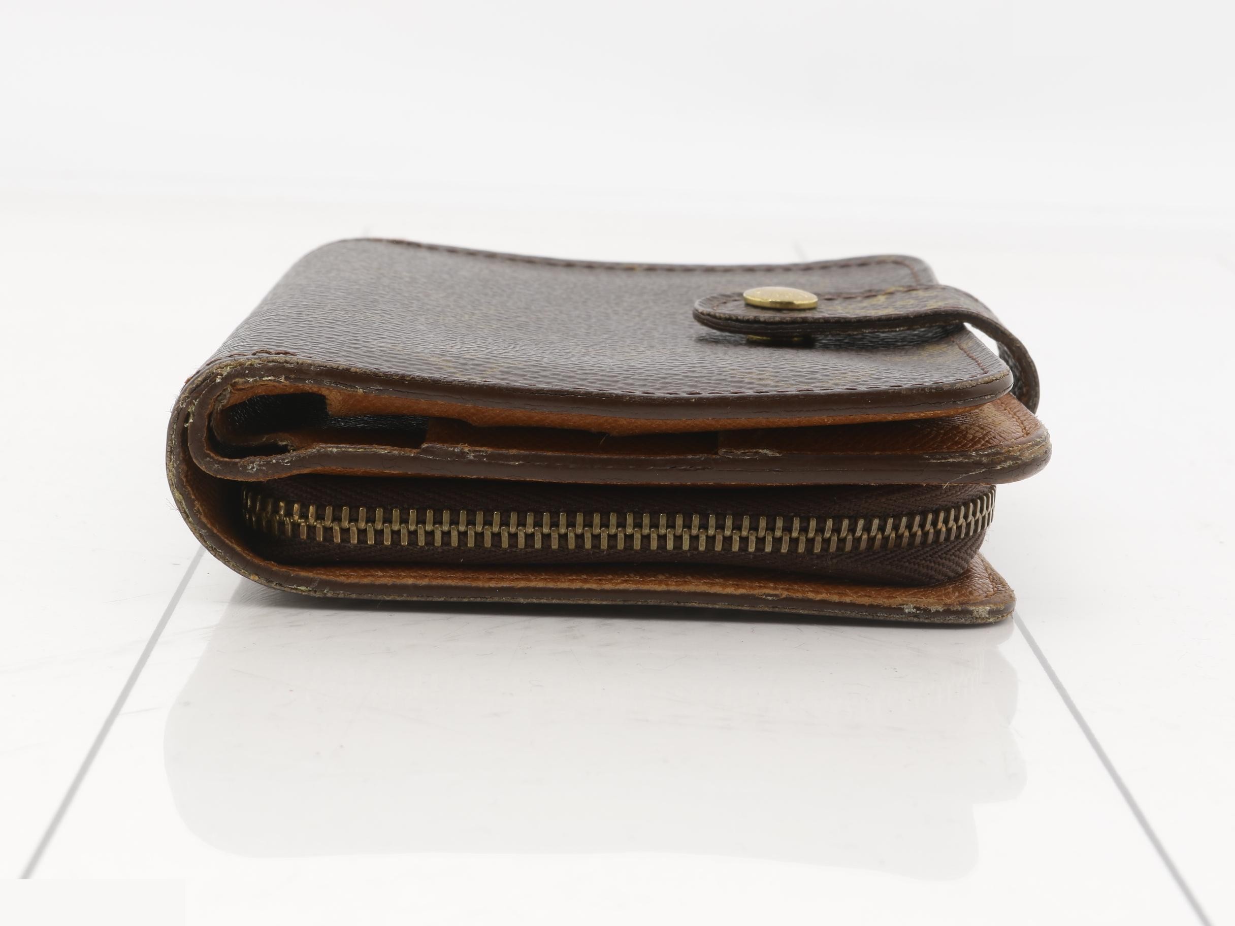 Compact Zip Bi-fold Wallet — view 3