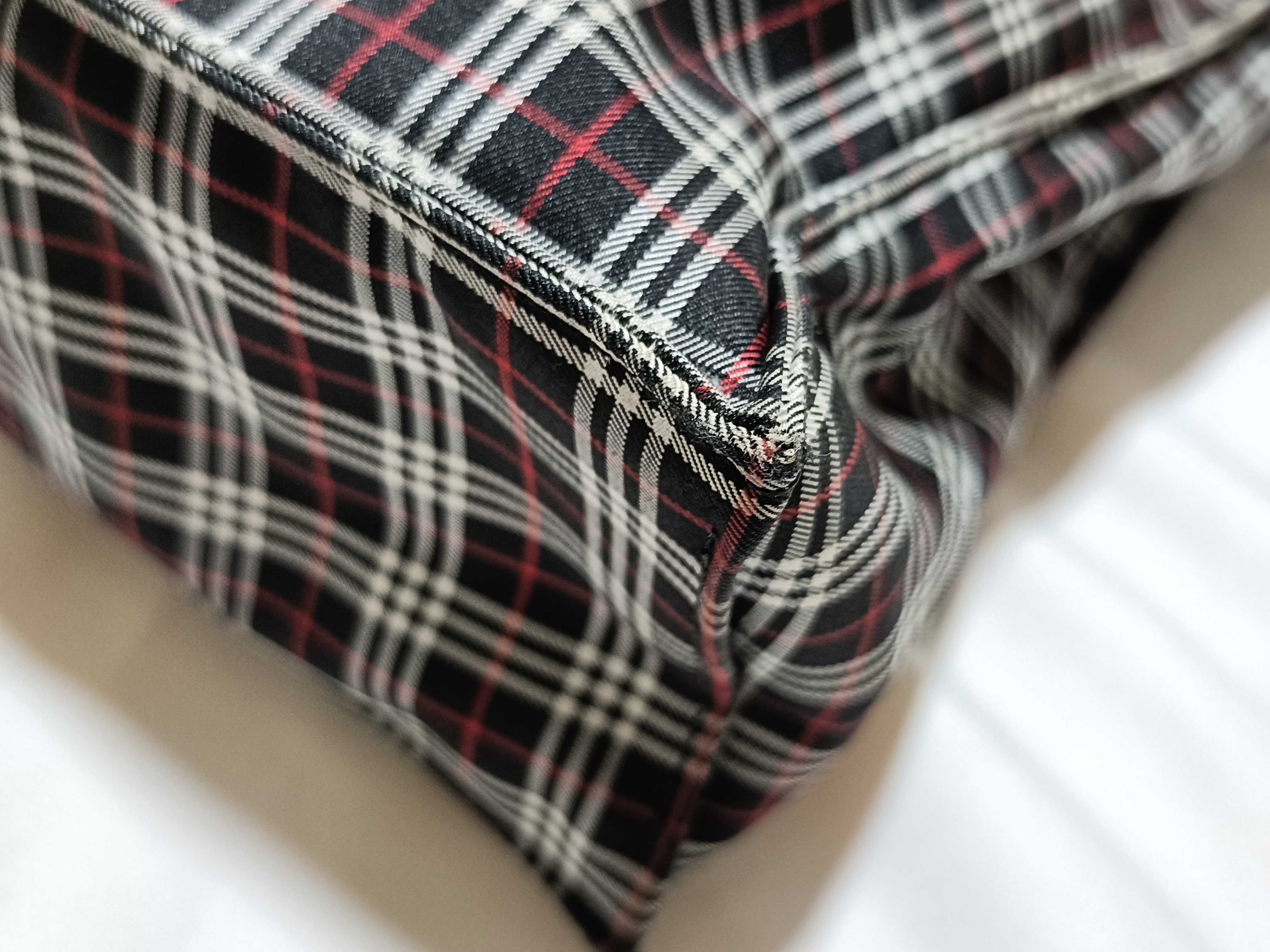 Black Label Check Tote Bag — view 6