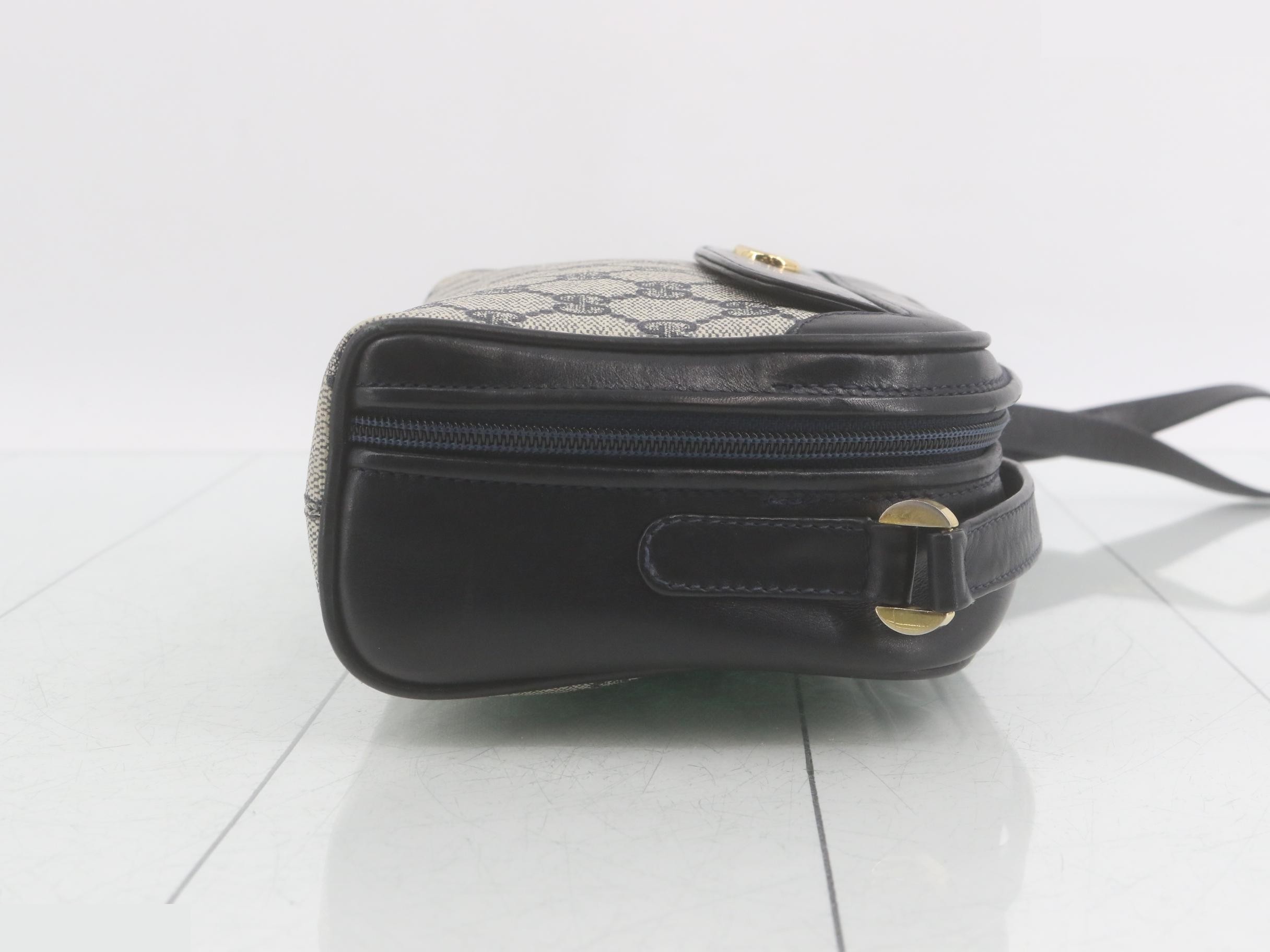 shoulder bag (old) — view 3
