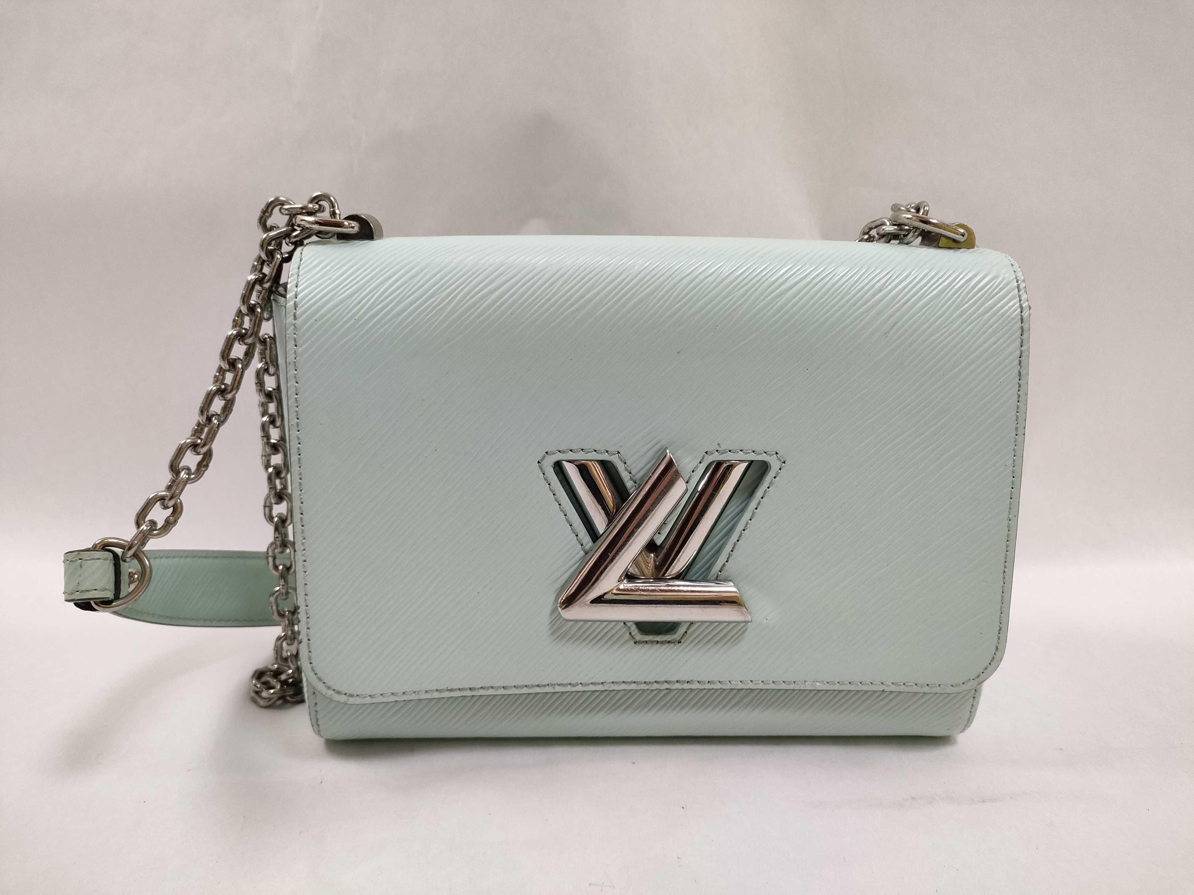 Epi Louis Vuitton Twist Shoulder Bag