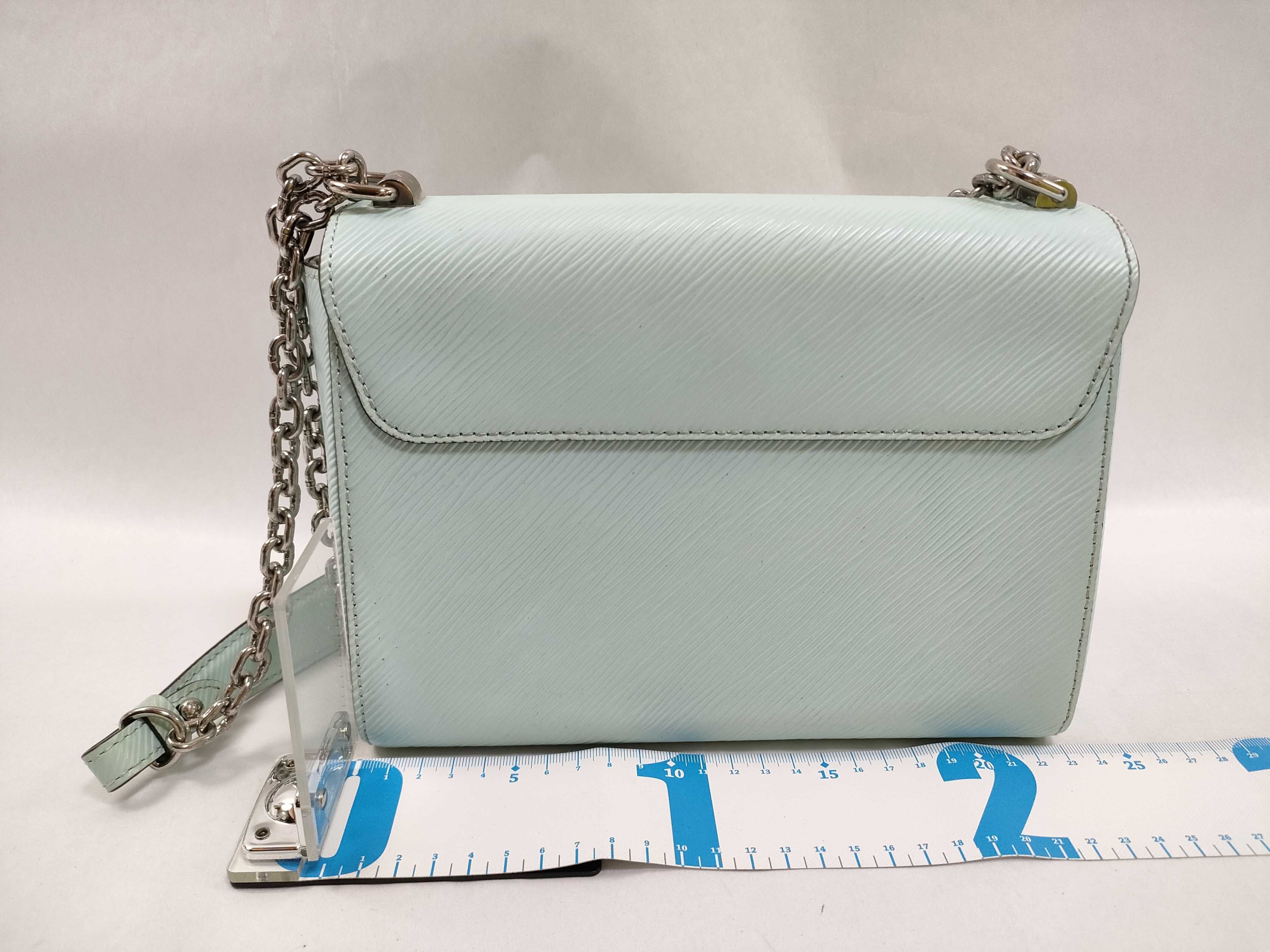 Epi Louis Vuitton Twist Shoulder Bag — view 2