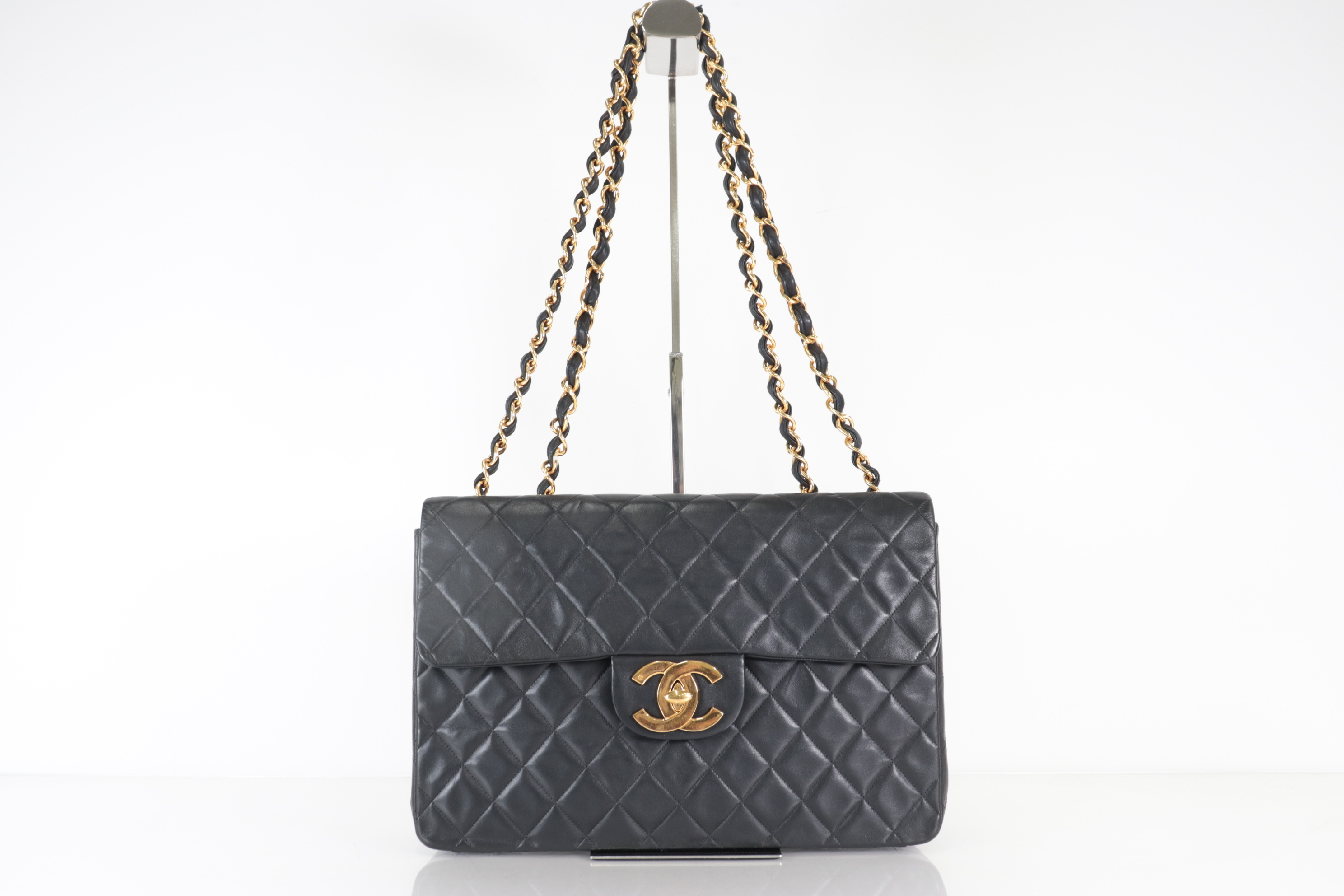 Large Mat Lamb Chain Shoulder Bag (Series 2) — view 2