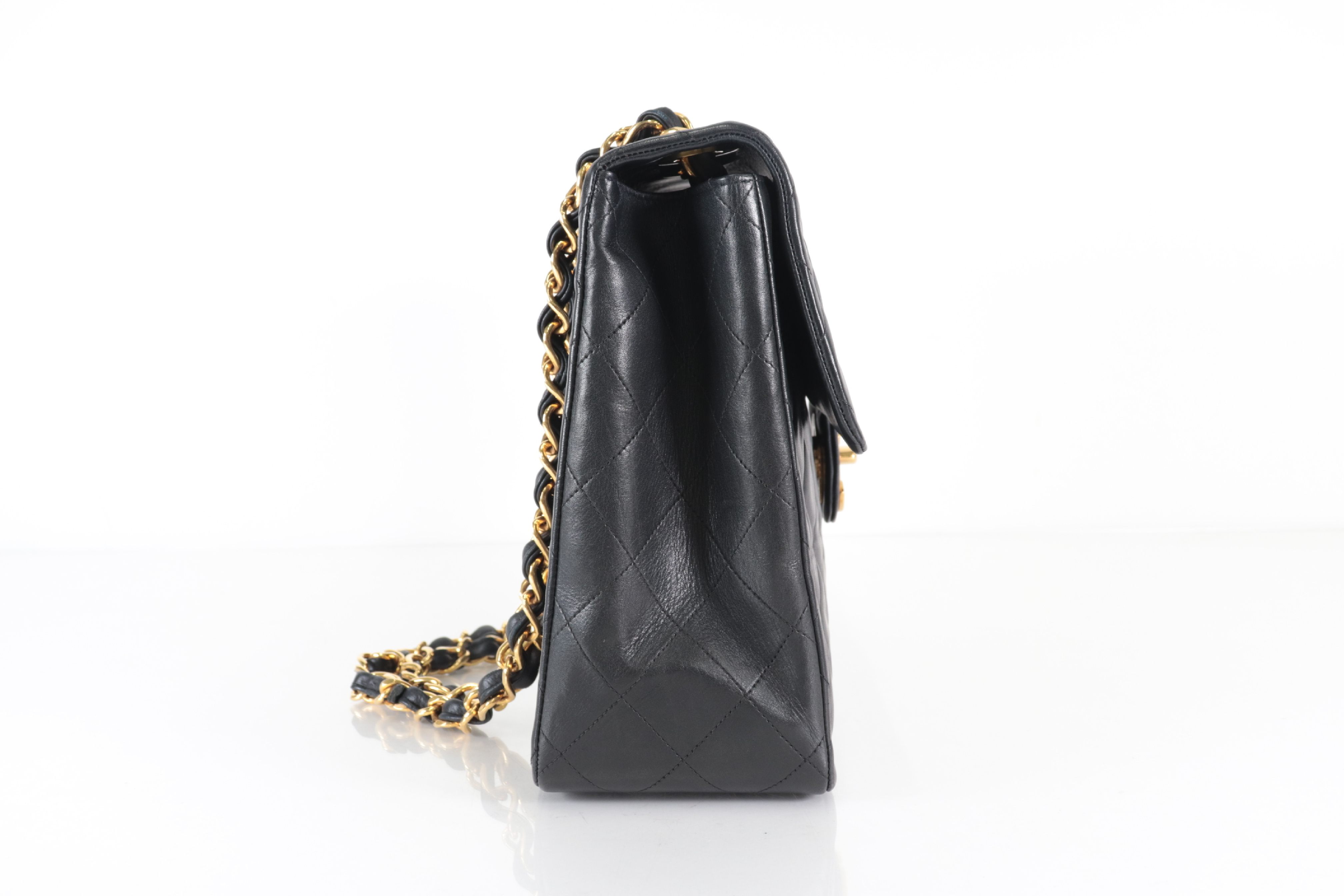 Large Mat Lamb Chain Shoulder Bag (Series 2) — view 4